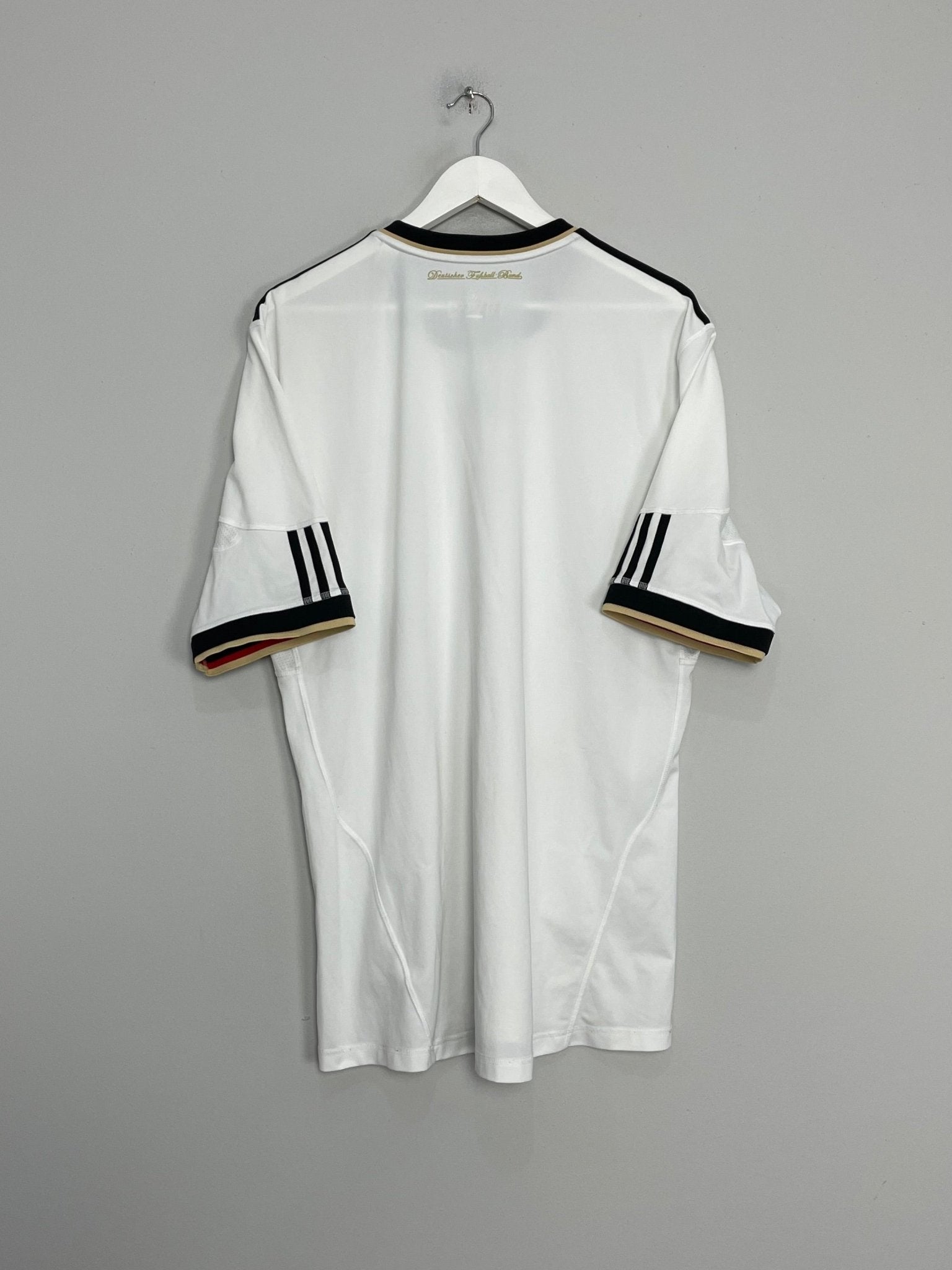Shop 2010/11 GERMANY HOME SHIRT (XL) ADIDAS, classic football shirts, vintage football shirts & retro soccer jerseys at Cult Kits