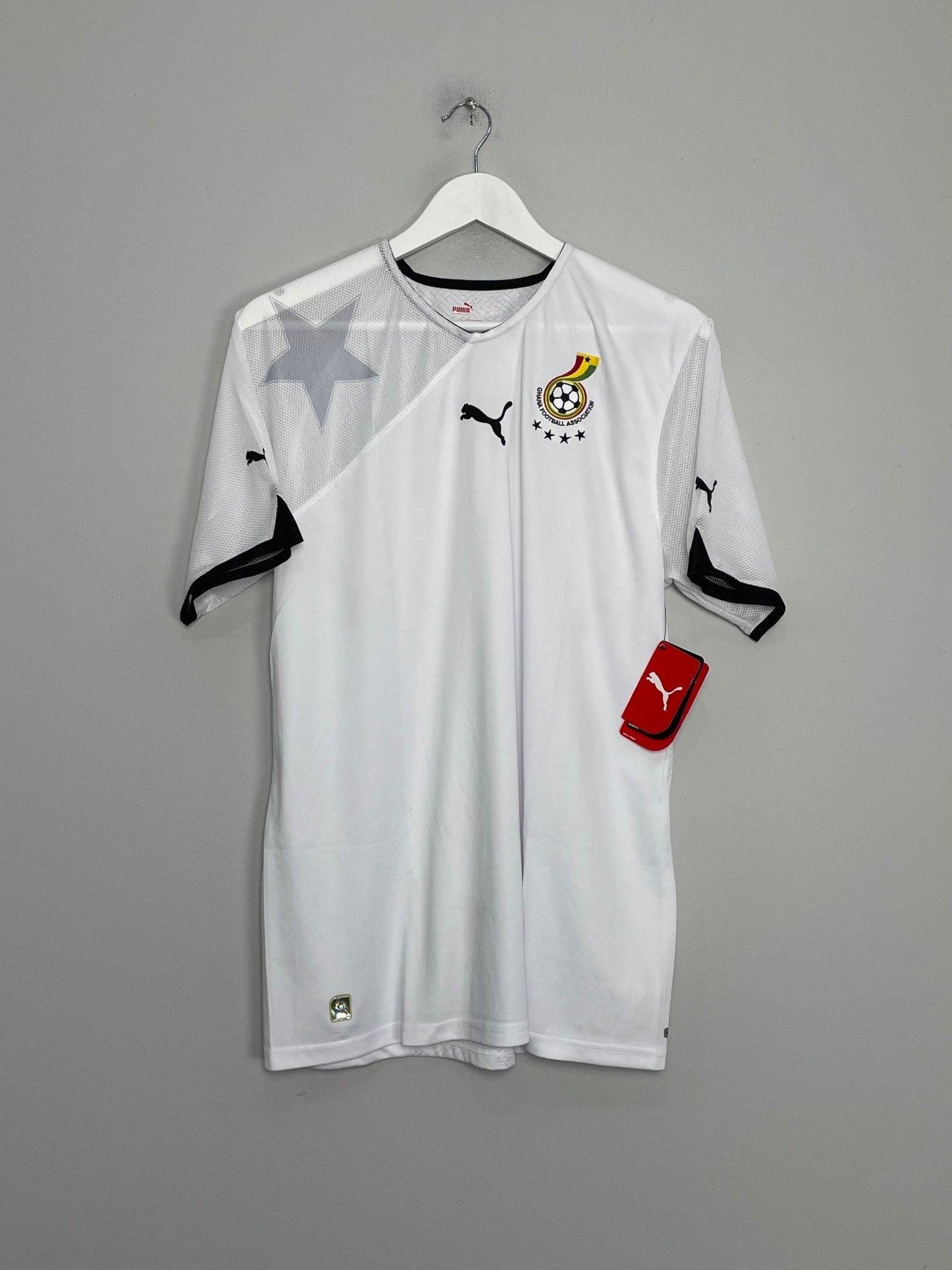 Shop 2010/11 GHANA *BNWT* HOME SHIRT (L) PUMA, classic football shirts, vintage football shirts & retro soccer jerseys at Cult Kits