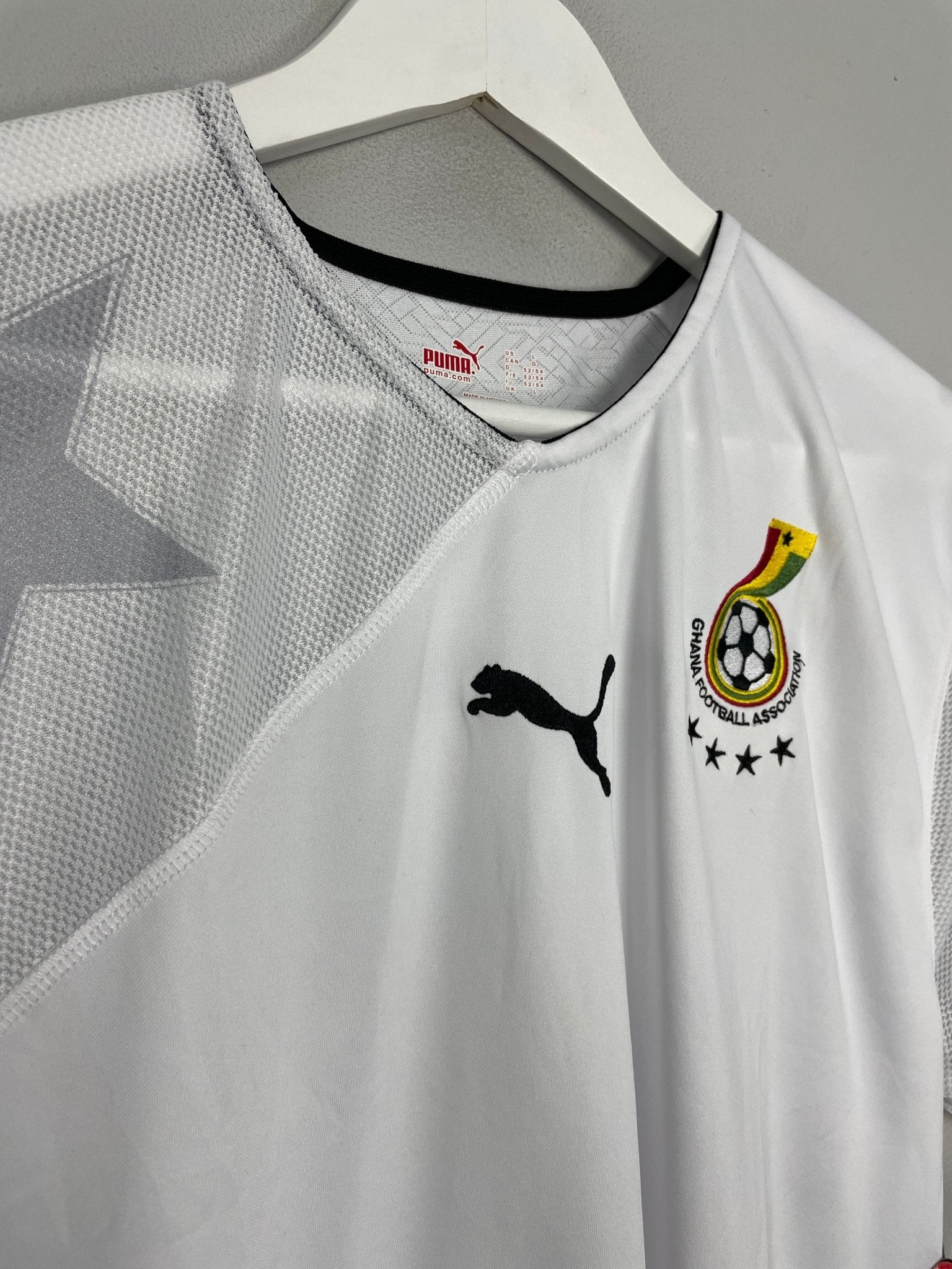 Shop 2010/11 GHANA *BNWT* HOME SHIRT (L) PUMA, classic football shirts, vintage football shirts & retro soccer jerseys at Cult Kits