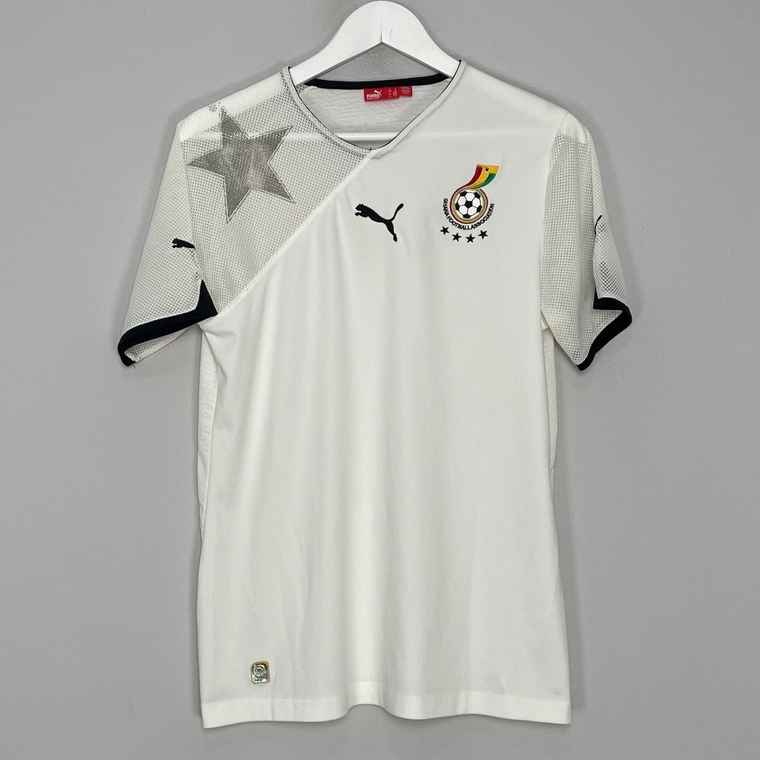 Shop 2010/11 GHANA HOME SHIRT (M) PUMA, classic football shirts, vintage football shirts & retro soccer jerseys at Cult Kits