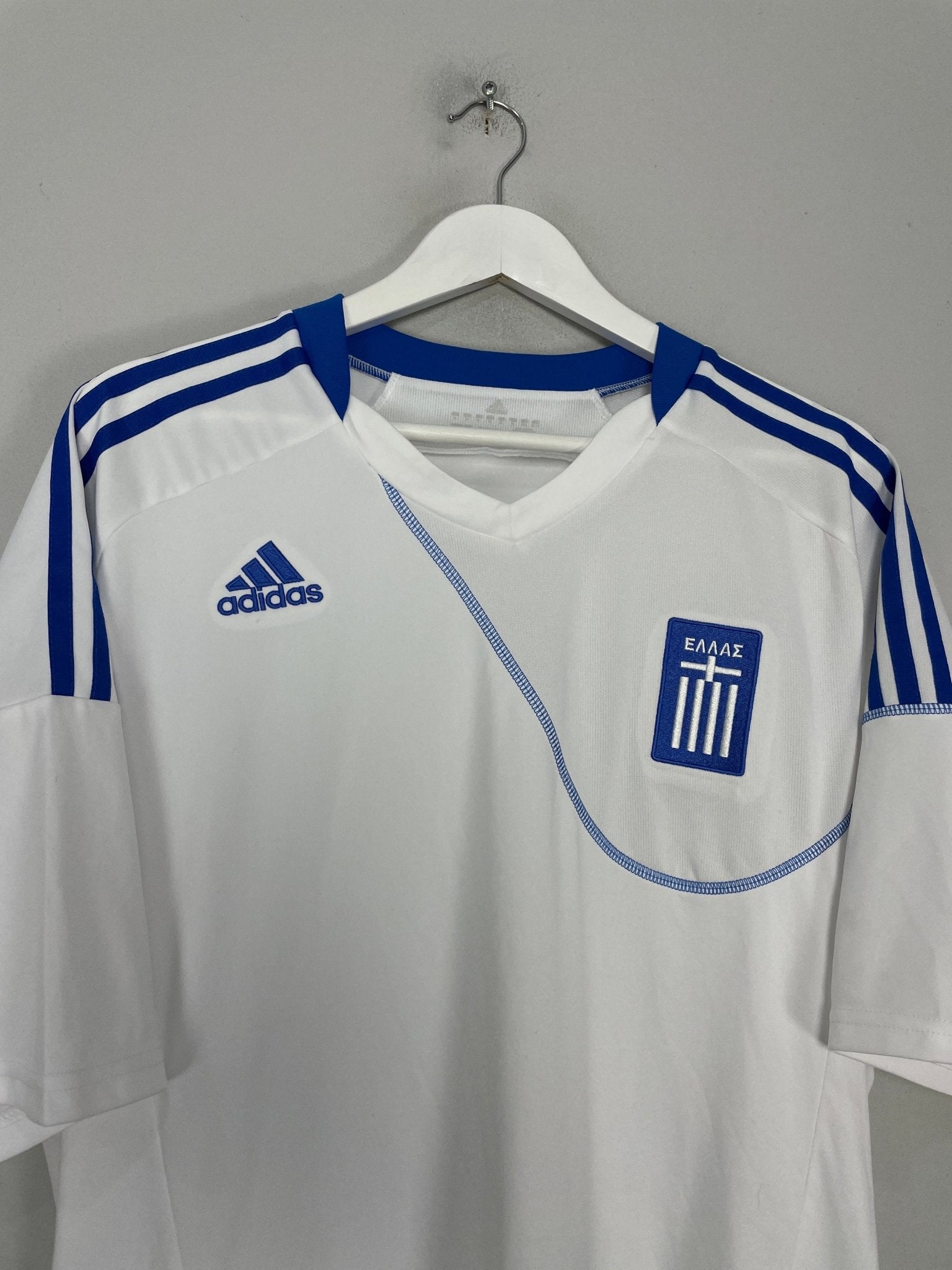 Shop 2010/11 GREECE HOME SHIRT (XL) ADIDAS, classic football shirts, vintage football shirts & retro soccer jerseys at Cult Kits