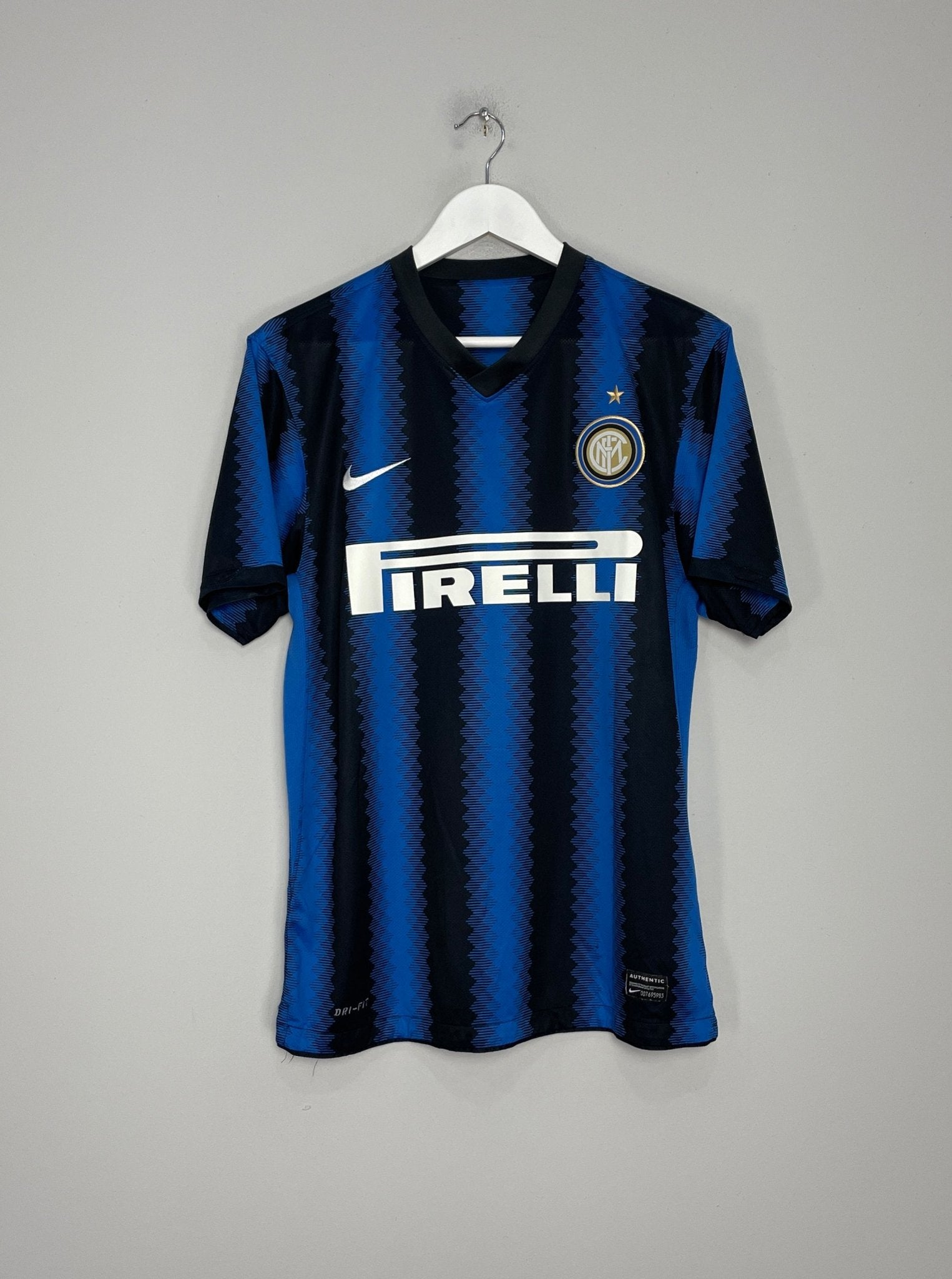 Shop 2010/11 INTER MILAN SNEIJDER #10 HOME SHIRT (M) NIKE, classic football shirts, vintage football shirts & retro soccer jerseys at Cult Kits