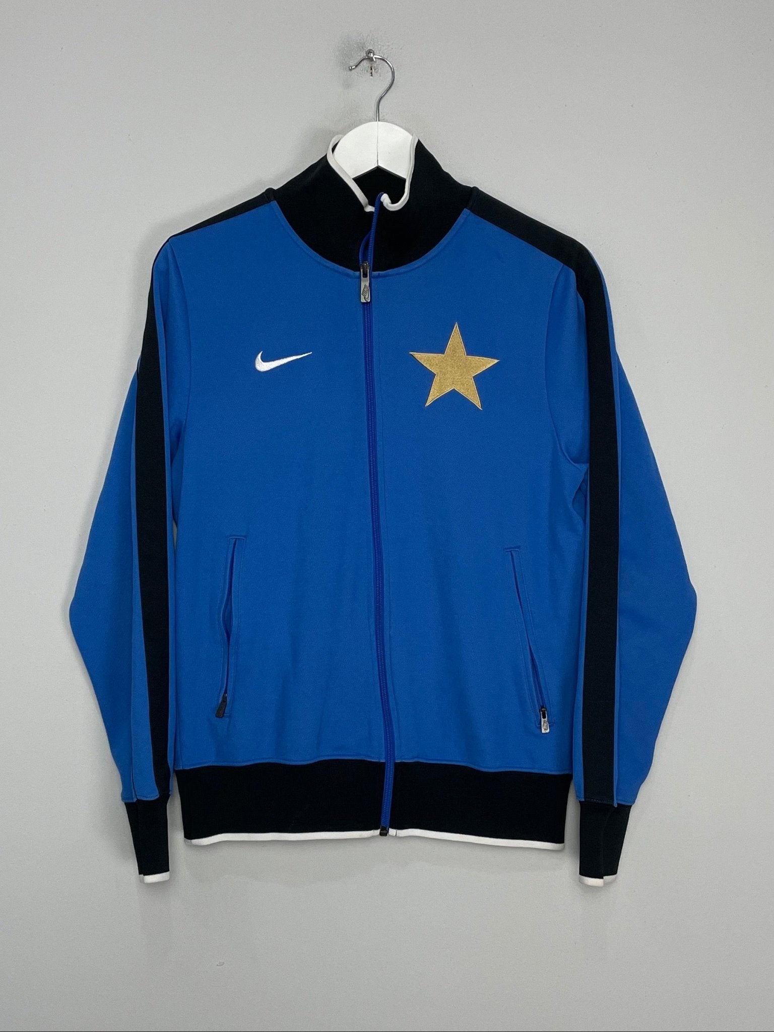Shop 2010/11 INTER MILAN TRACK JACKET (S) NIKE, classic football shirts, vintage football shirts & retro soccer jerseys at Cult Kits