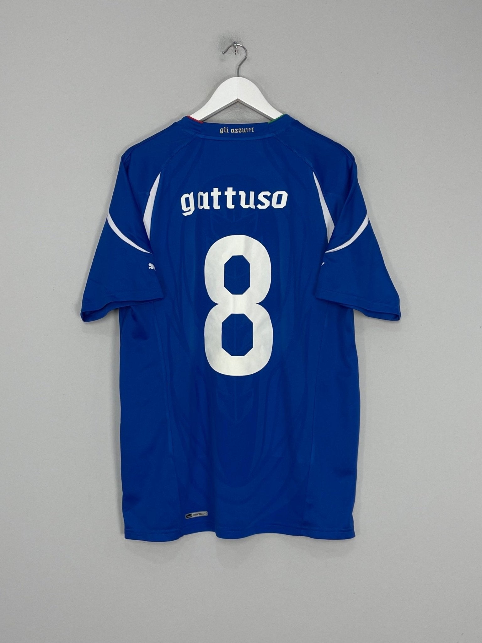 Shop 2010/11 ITALY GATTUSO #8 HOME SHIRT (XL) PUMA, classic football shirts, vintage football shirts & retro soccer jerseys at Cult Kits