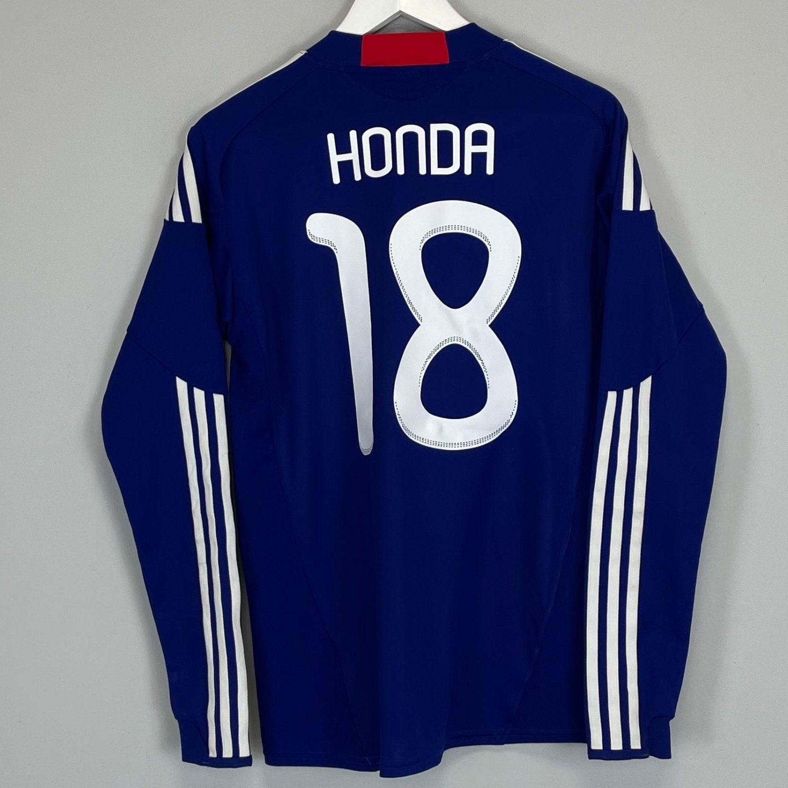Shop 2010/11 JAPAN HONDA #18 HOME SHIRT (S) ADIDAS, classic football shirts, vintage football shirts & retro soccer jerseys at Cult Kits