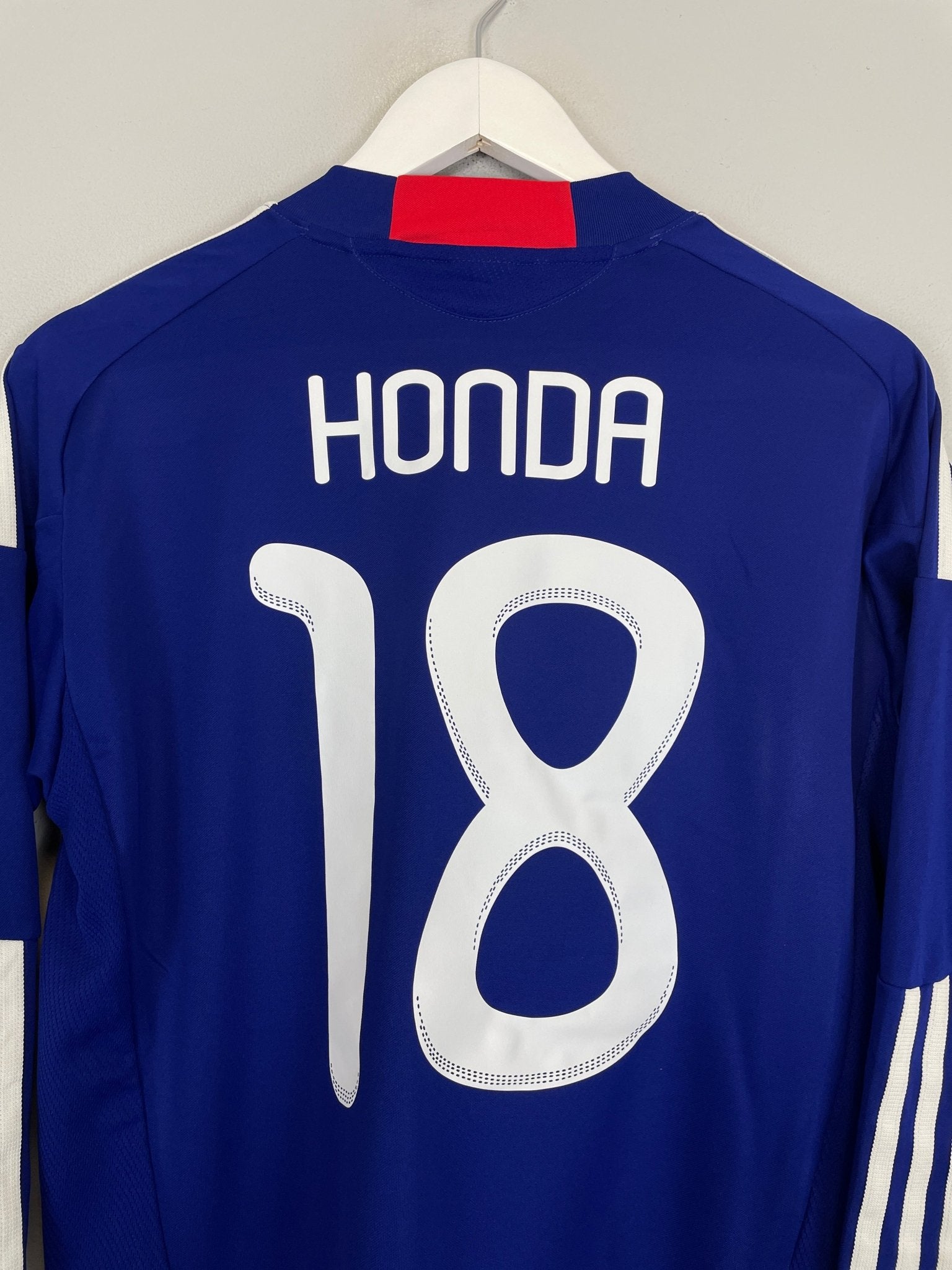 Shop 2010/11 JAPAN HONDA #18 HOME SHIRT (S) ADIDAS, classic football shirts, vintage football shirts & retro soccer jerseys at Cult Kits