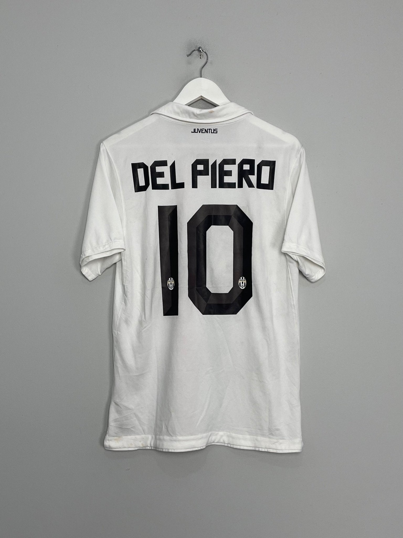 Shop 2010/11 JUVENTUS DEL PIERO #10 AWAY SHIRT (M) NIKE, classic football shirts, vintage football shirts & retro soccer jerseys at Cult Kits