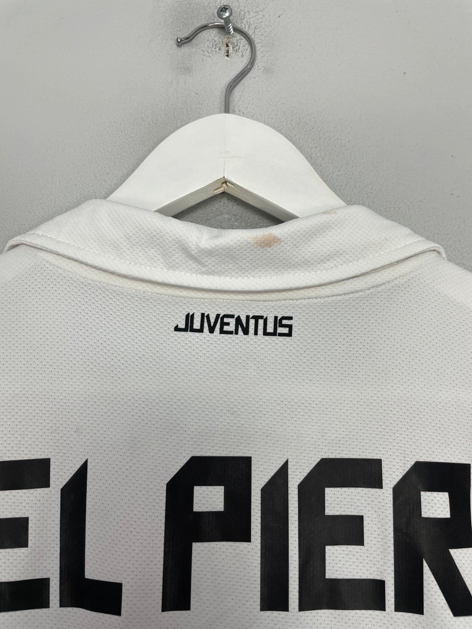 Shop 2010/11 JUVENTUS DEL PIERO #10 AWAY SHIRT (M) NIKE, classic football shirts, vintage football shirts & retro soccer jerseys at Cult Kits