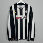 Shop 2010/11 JUVENTUS MARCHISIO #8 L/S HOME SHIRT (XL) NIKE, classic football shirts, vintage football shirts & retro soccer jerseys at Cult Kits