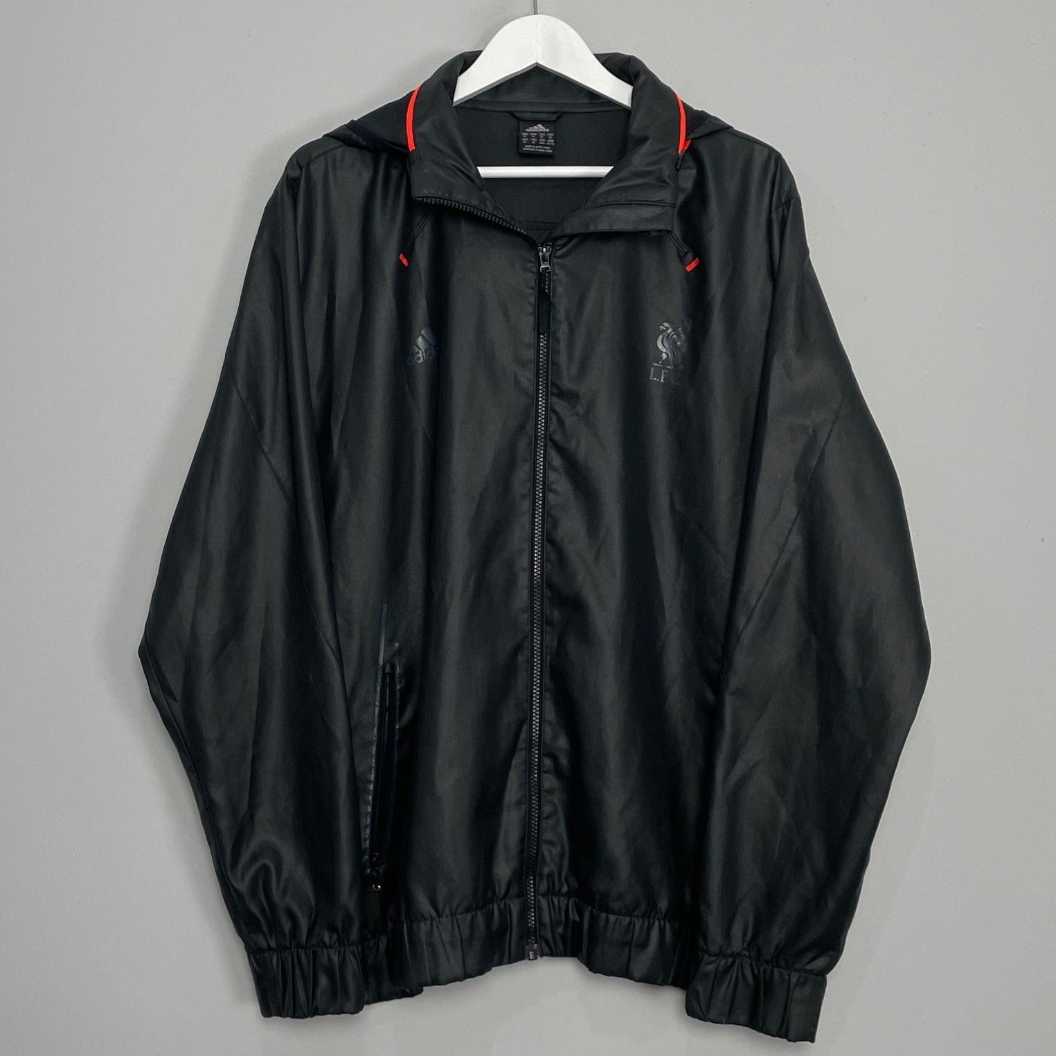 Shop 2010/11 LIVERPOOL TRAINING JACKET (XL) ADIDAS, classic football shirts, vintage football shirts & retro soccer jerseys at Cult Kits