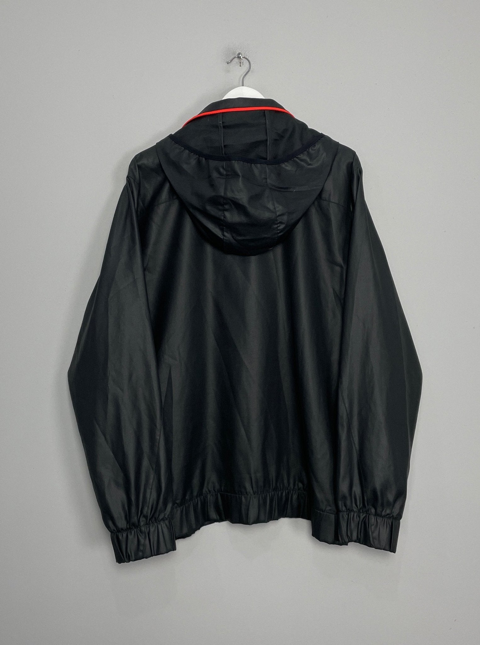 Shop 2010/11 LIVERPOOL TRAINING JACKET (XL) ADIDAS, classic football shirts, vintage football shirts & retro soccer jerseys at Cult Kits
