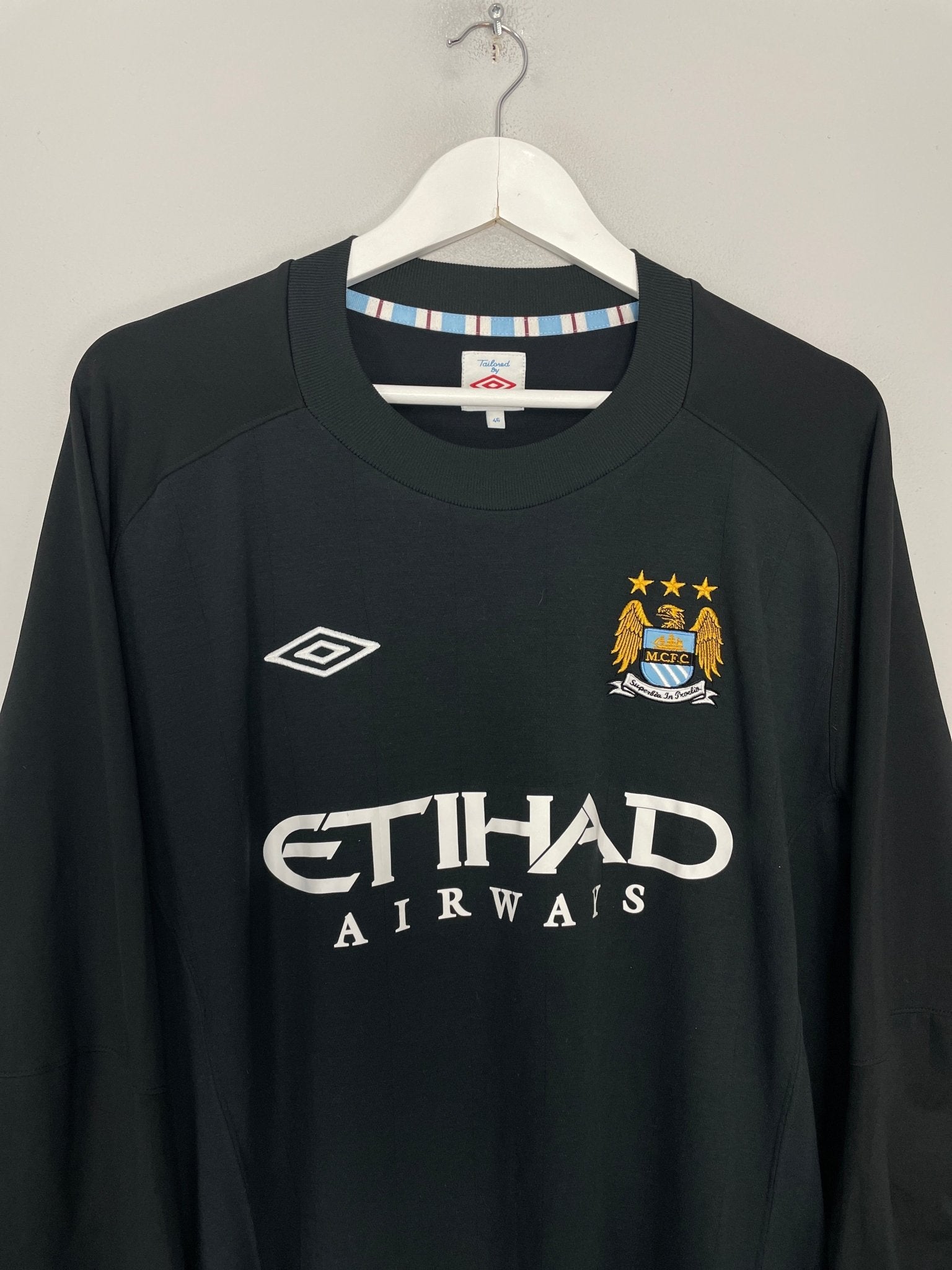 Shop 2010/11 MANCHESTER CITY HART #25 GK SHIRT (XL) UMBRO, classic football shirts, vintage football shirts & retro soccer jerseys at Cult Kits