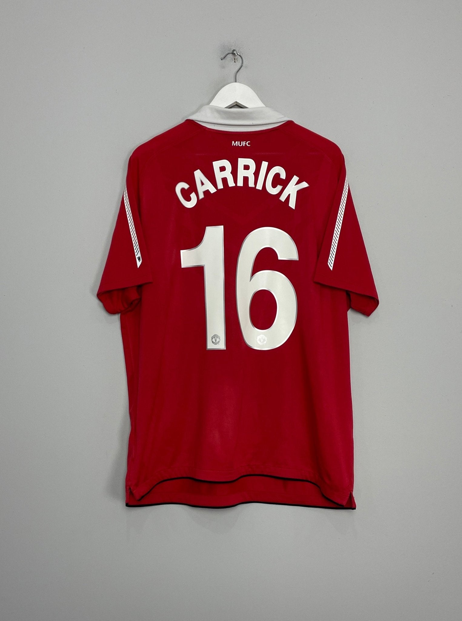 Shop 2010/11 MANCHESTER UNITED CARRICK #16 HOME SHIRT (XL) NIKE, classic football shirts, vintage football shirts & retro soccer jerseys at Cult Kits