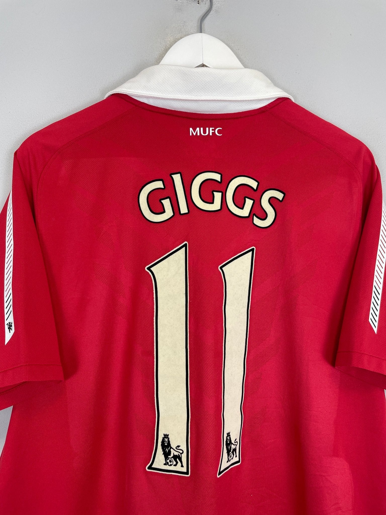 Shop 2010/11 MANCHESTER UNITED GIGGS #11 HOME SHIRT (L) NIKE, classic football shirts, vintage football shirts & retro soccer jerseys at Cult Kits