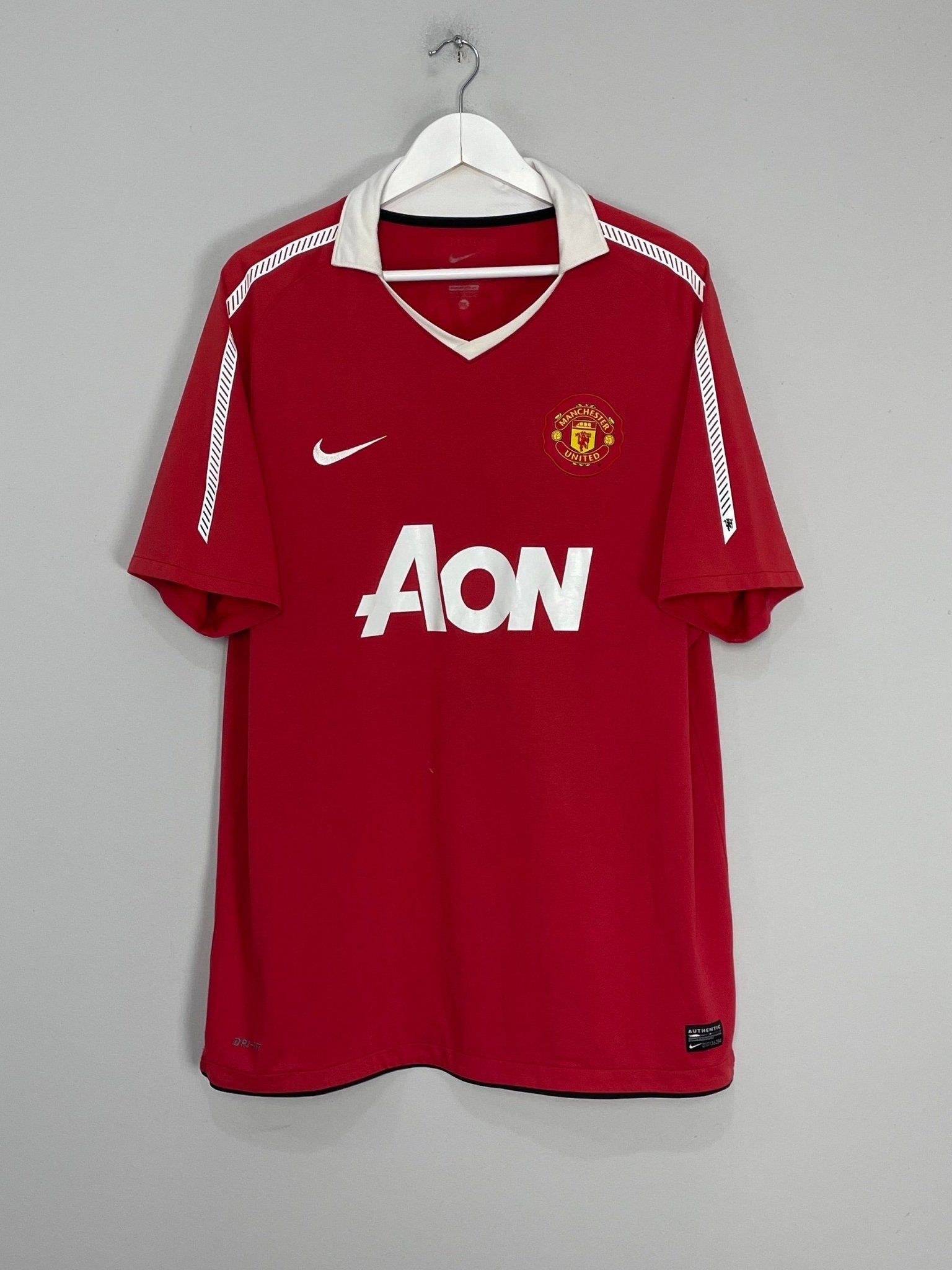Shop 2010/11 MANCHESTER UNITED ROONEY #10 HOME SHIRT (XL) NIKE, classic football shirts, vintage football shirts & retro soccer jerseys at Cult Kits