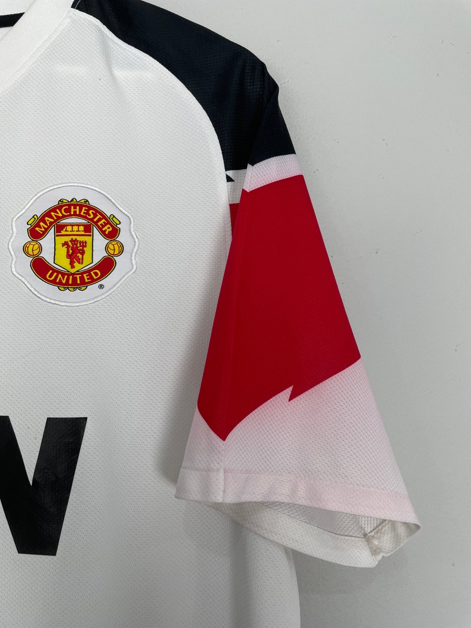 Shop 2010/11 MANCHESTER UNITED SCHOLES #18 AWAY SHIRT (L) NIKE, classic football shirts, vintage football shirts & retro soccer jerseys at Cult Kits