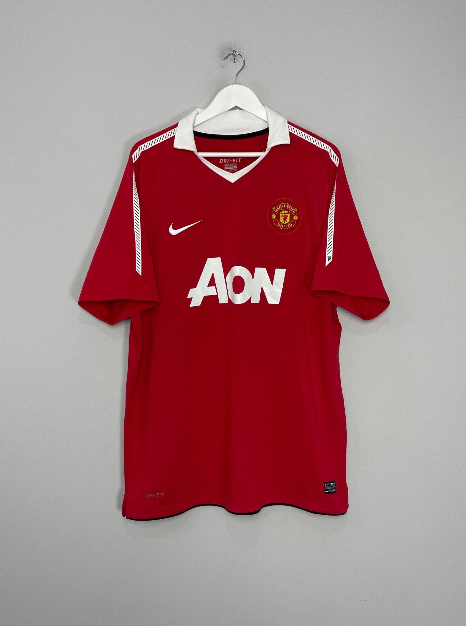 Shop 2010/11 MANCHESTER UNITED VIDIC #15 HOME SHIRT (XL) NIKE, classic football shirts, vintage football shirts & retro soccer jerseys at Cult Kits