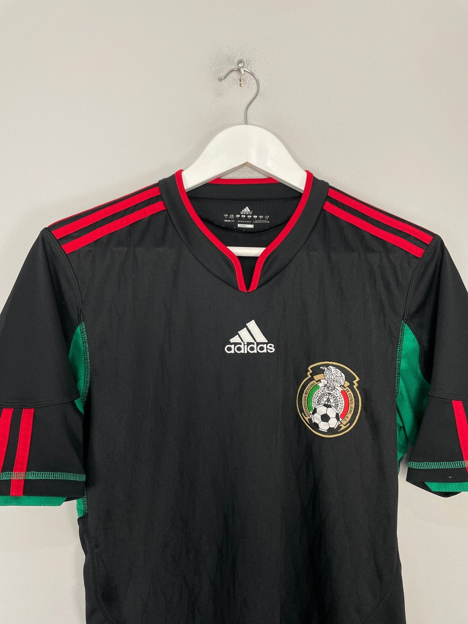 Shop 2010/11 MEXICO AWAY SHIRT (M) ADIDAS, classic football shirts, vintage football shirts & retro soccer jerseys at Cult Kits