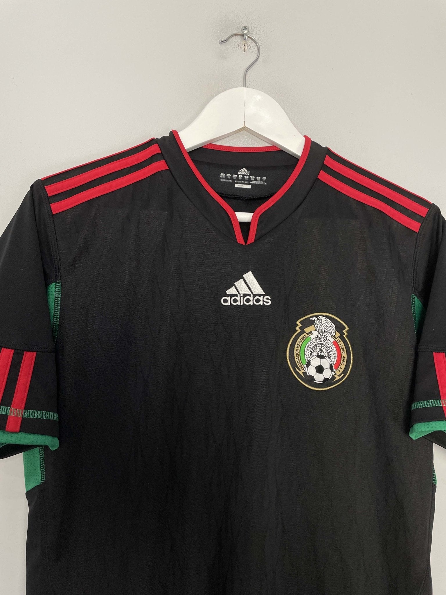 Shop 2010/11 MEXICO AWAY SHIRT (M) ADIDAS, classic football shirts, vintage football shirts & retro soccer jerseys at Cult Kits
