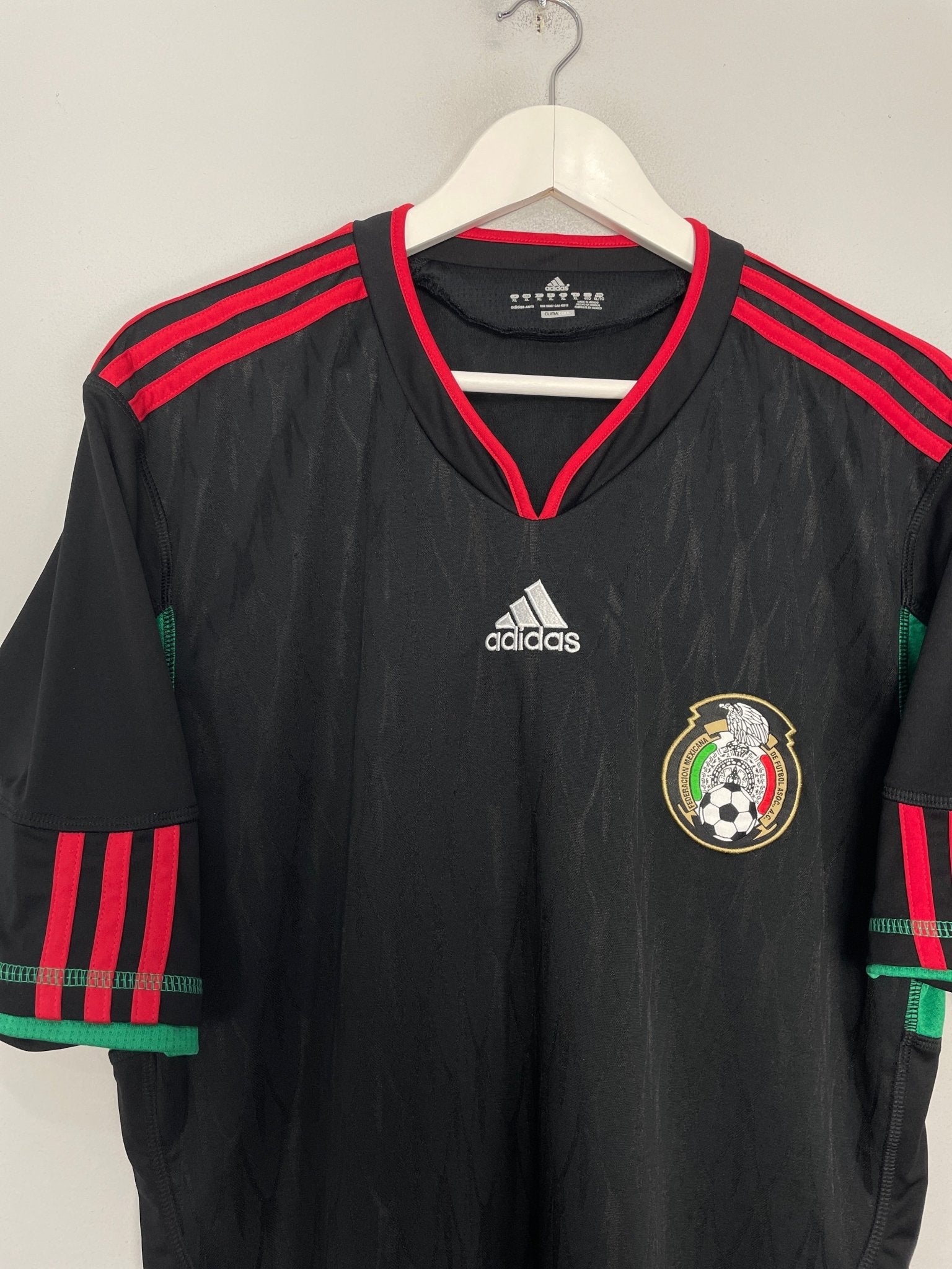 Shop 2010/11 MEXICO AWAY SHIRT (XL) ADIDAS, classic football shirts, vintage football shirts & retro soccer jerseys at Cult Kits