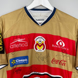 Shop 2010/11 MONARCAS MORELIA *SQUAD SIGNED* BNWT HOME SHIRT (S) ATLETICA, classic football shirts, vintage football shirts & retro soccer jerseys at Cult Kits