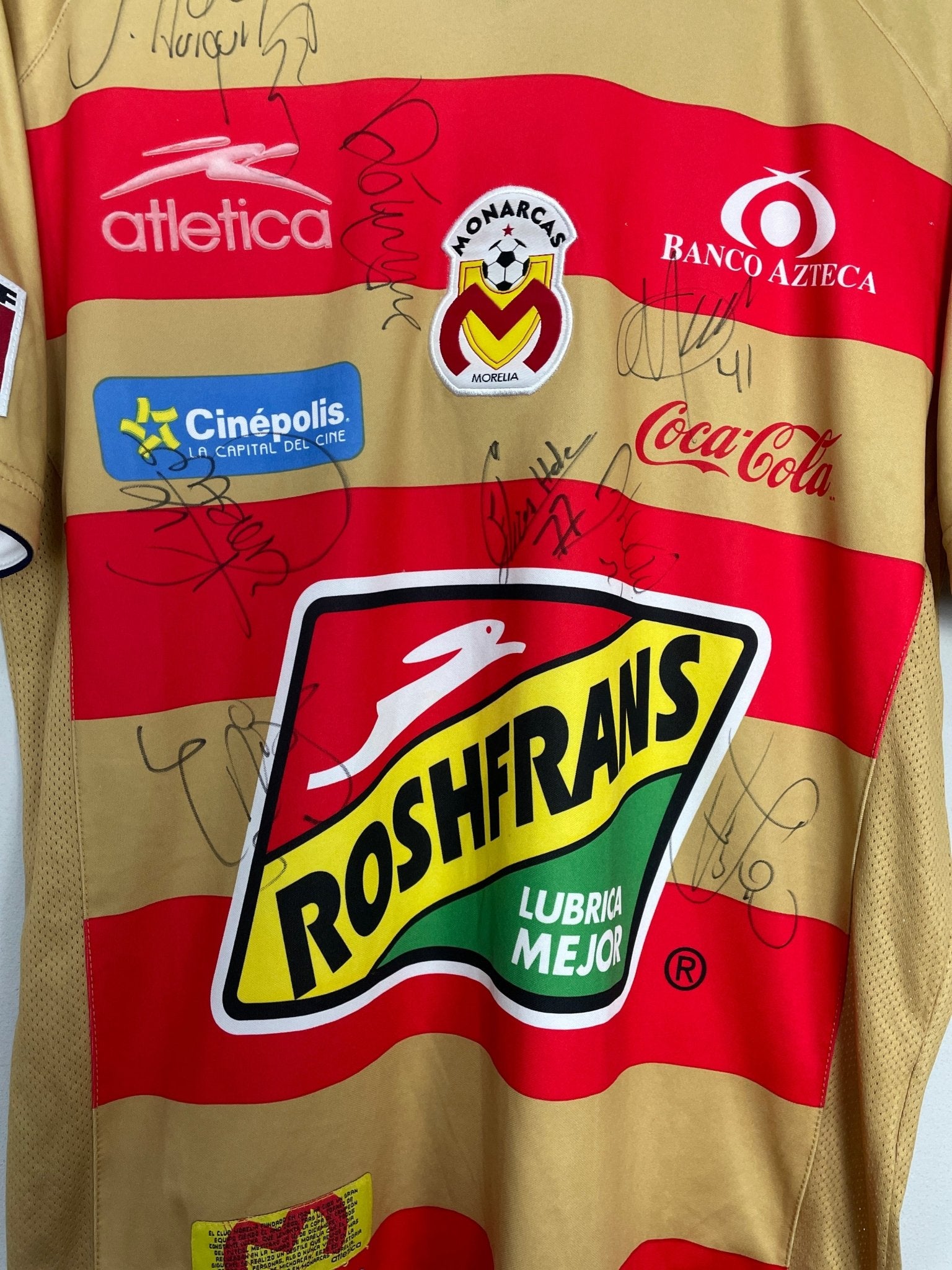 Shop 2010/11 MONARCAS MORELIA *SQUAD SIGNED* HOME SHIRT (S) ATLETICA, classic football shirts, vintage football shirts & retro soccer jerseys at Cult Kits