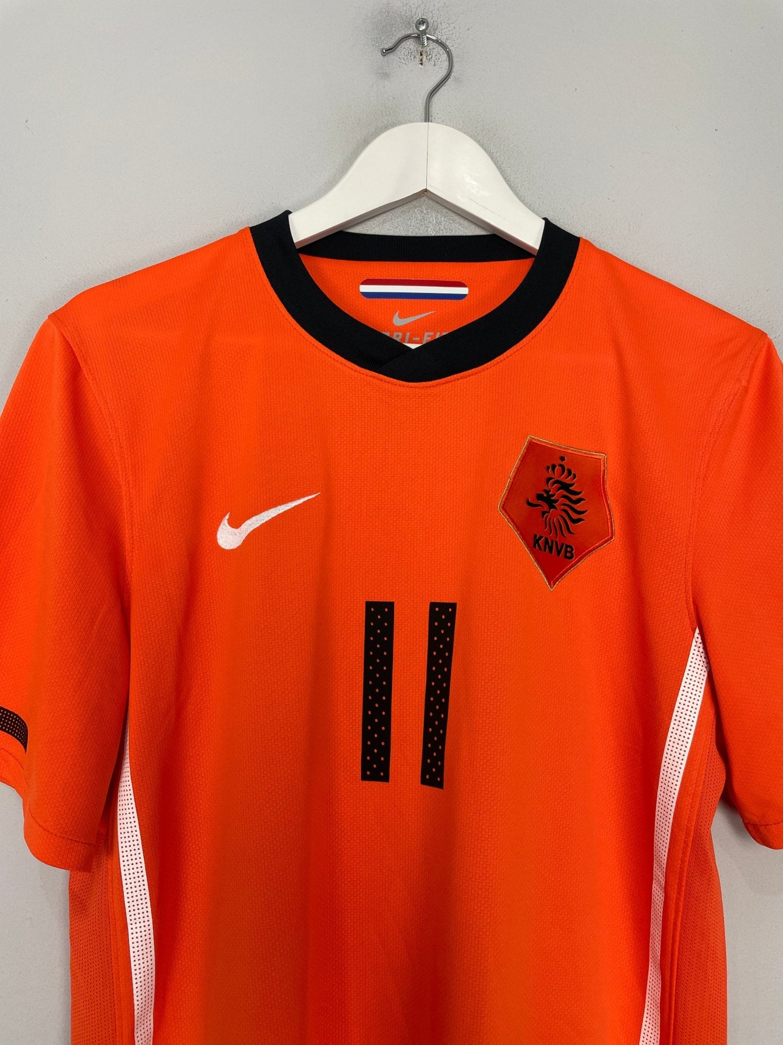 Shop 2010/11 NETHERLANDS ROBBEN #11 HOME SHIRT (M) NIKE, classic football shirts, vintage football shirts & retro soccer jerseys at Cult Kits