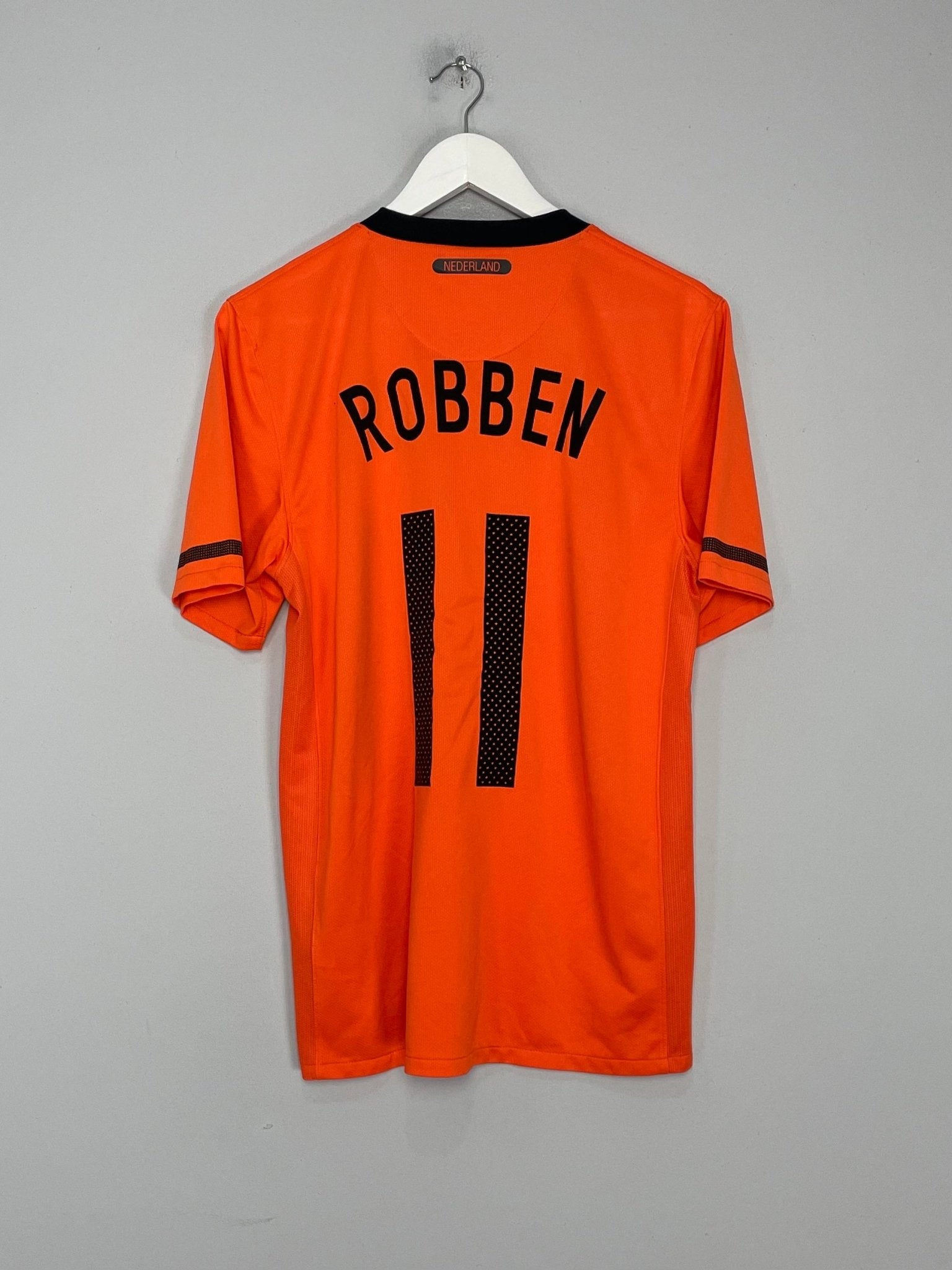 Shop 2010/11 NETHERLANDS ROBBEN #11 HOME SHIRT (M) NIKE, classic football shirts, vintage football shirts & retro soccer jerseys at Cult Kits