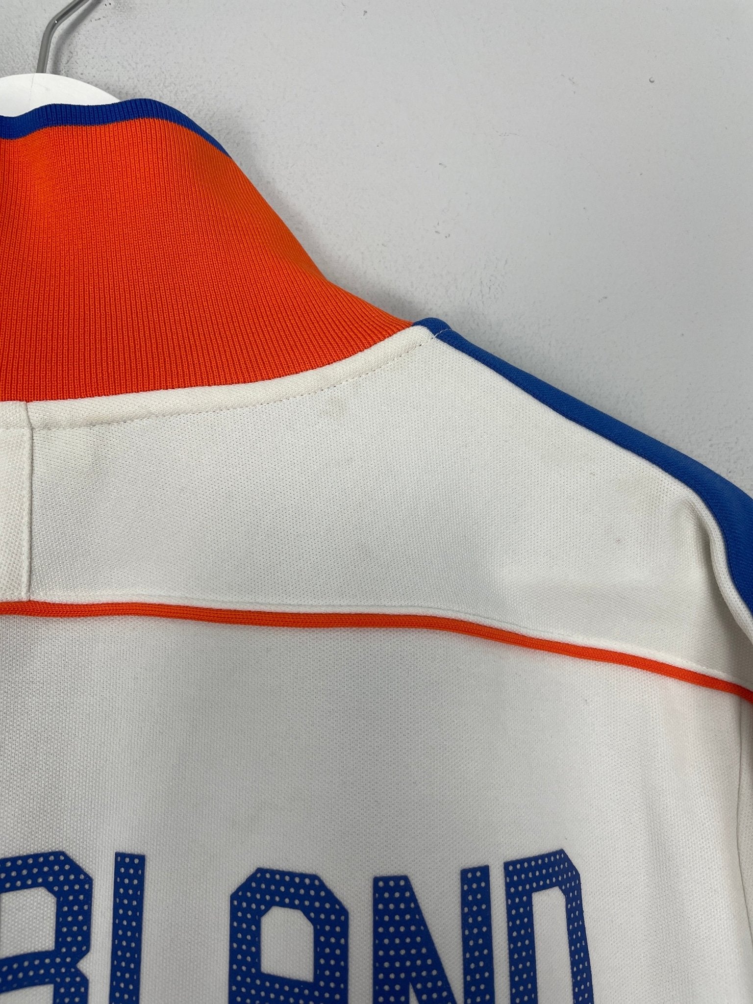 Shop 2010/11 NETHERLANDS TRACK JACKET (M) NIKE, classic football shirts, vintage football shirts & retro soccer jerseys at Cult Kits