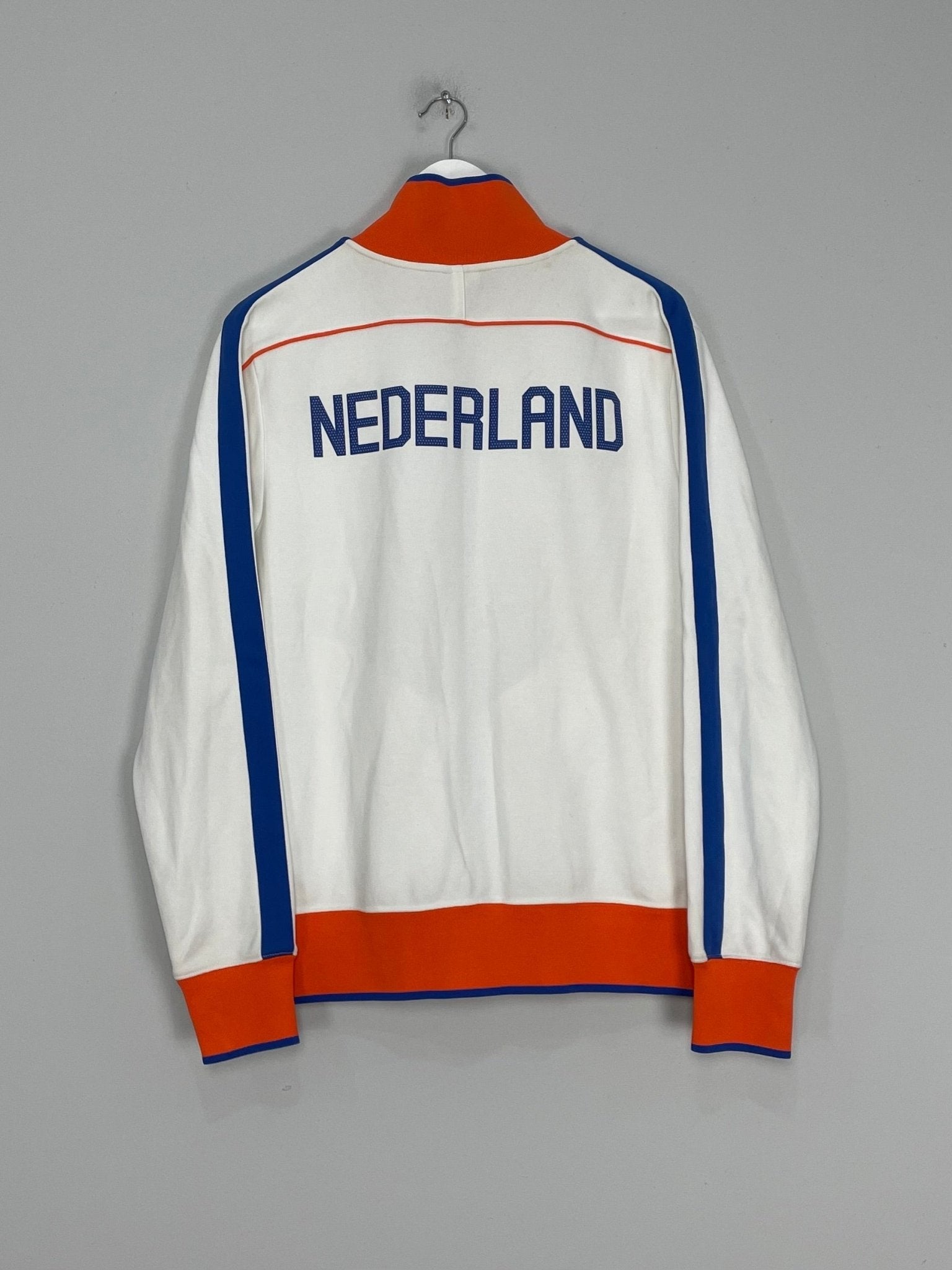 Shop 2010/11 NETHERLANDS TRACK JACKET (M) NIKE, classic football shirts, vintage football shirts & retro soccer jerseys at Cult Kits