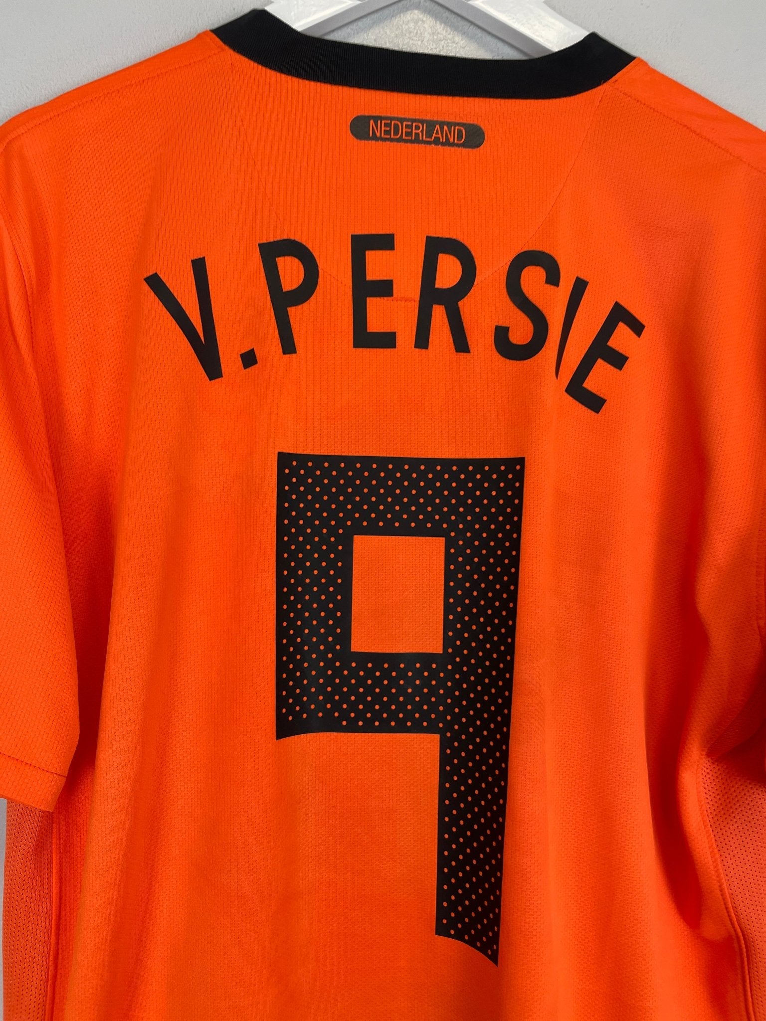 Shop 2010/11 NETHERLANDS V.PERSIE #9 HOME SHIRT (L) NIKE, classic football shirts, vintage football shirts & retro soccer jerseys at Cult Kits