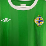 Shop 2010/11 NORTHERN IRELAND HOME SHIRT (XL) UMBRO, classic football shirts, vintage football shirts & retro soccer jerseys at Cult Kits