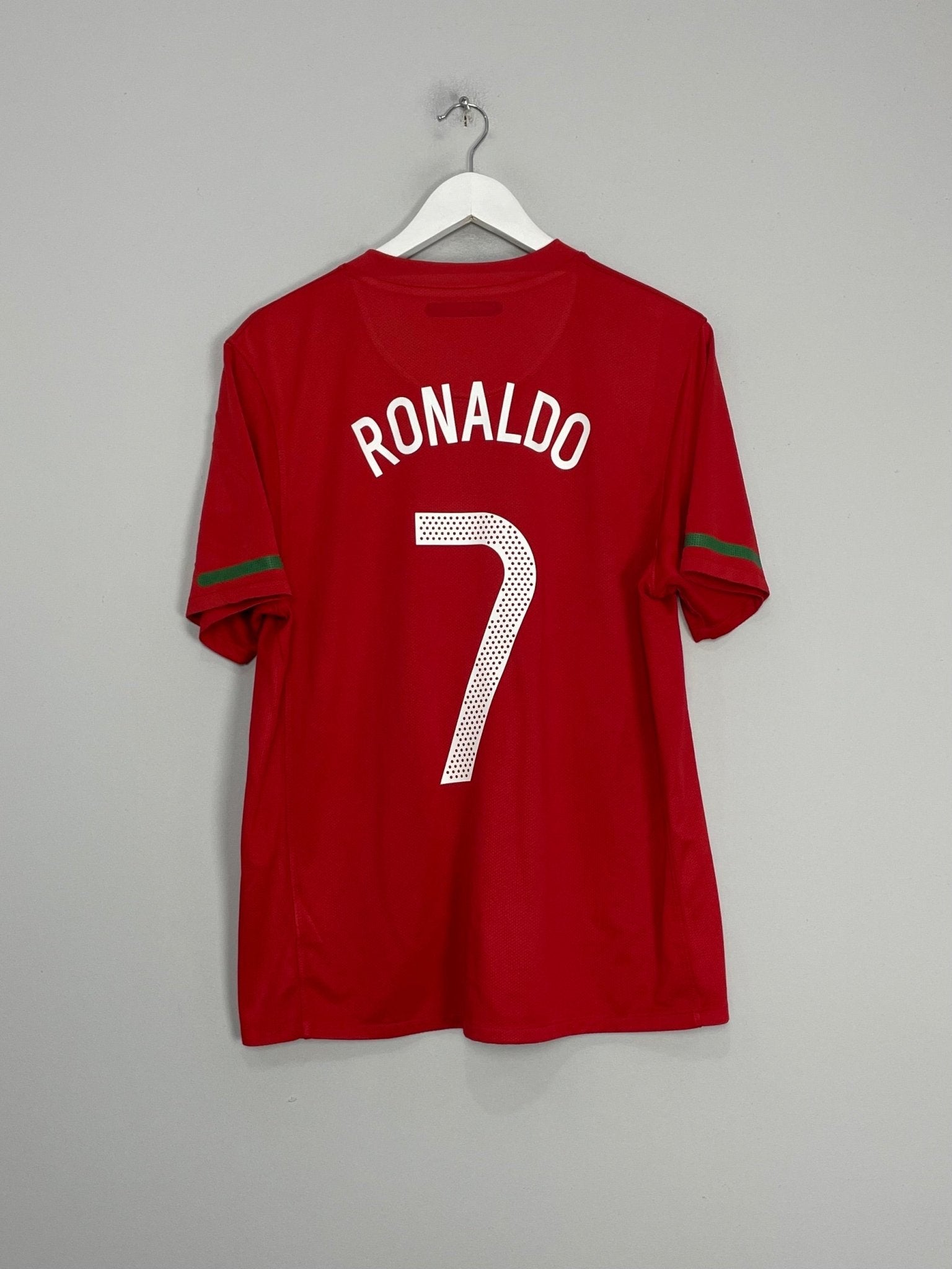 Shop 2010/11 PORTUGAL RONALDO #7 HOME SHIRT (M) NIKE, classic football shirts, vintage football shirts & retro soccer jerseys at Cult Kits