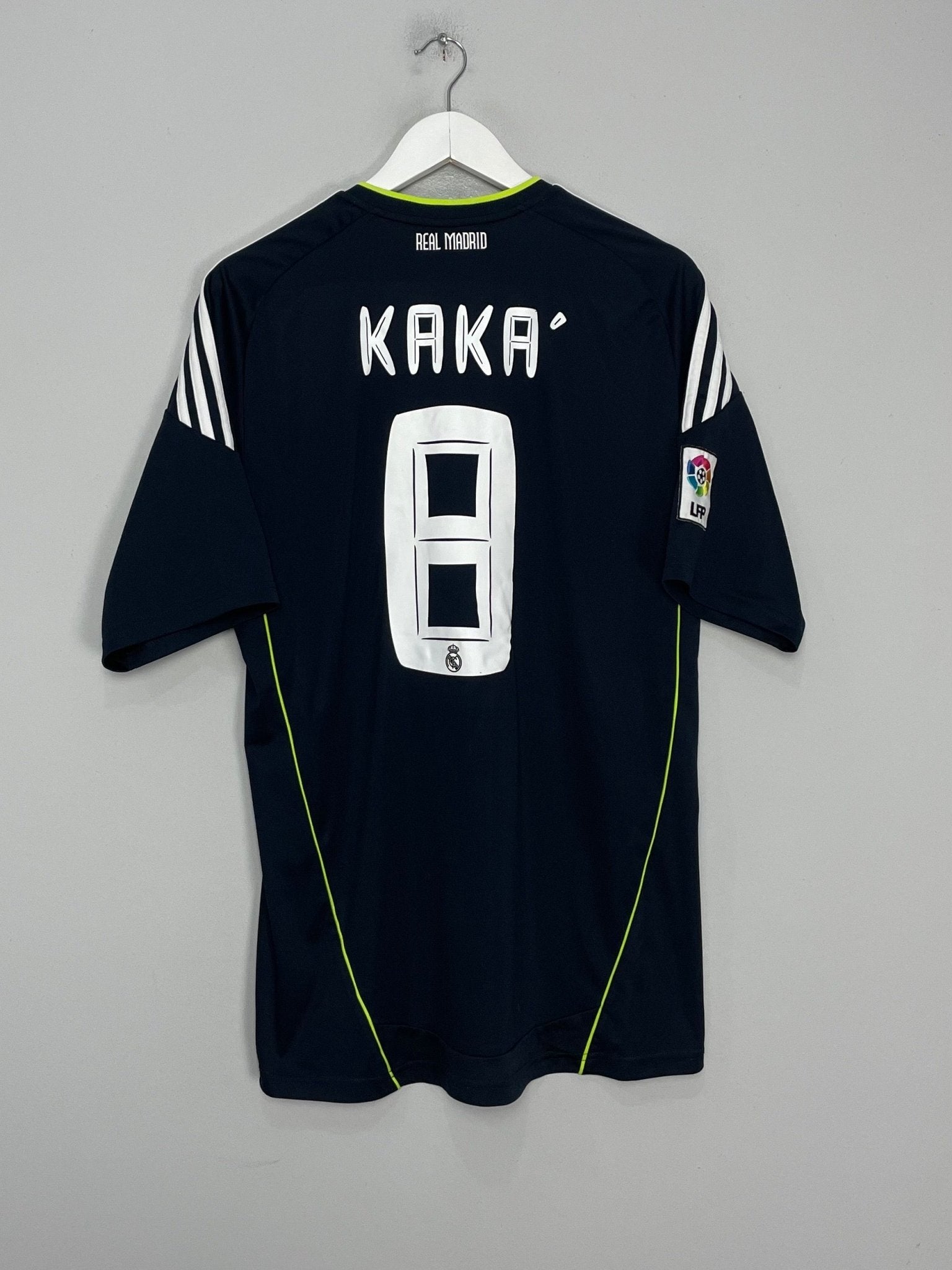 Real Madrid Kaka 8番 シャツ 黒 adidas 2010/11 REAL MADRID KAKA #8 AWAY SHIRT (L) ADIDAS – Cult Kits