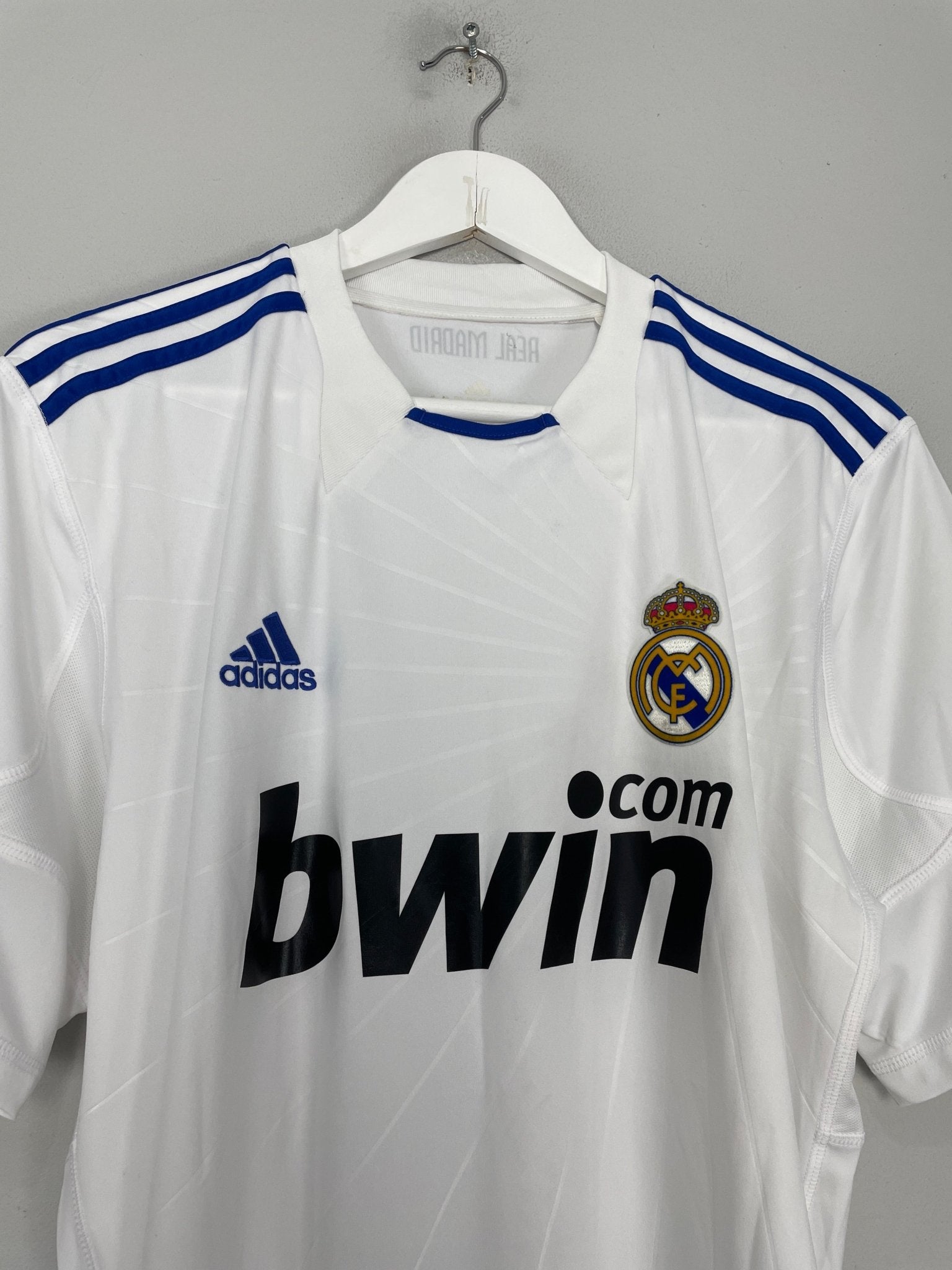 Shop 2010/11 REAL MADRID RONALDO #7 HOME SHIRT (M) ADIDAS, classic football shirts, vintage football shirts & retro soccer jerseys at Cult Kits