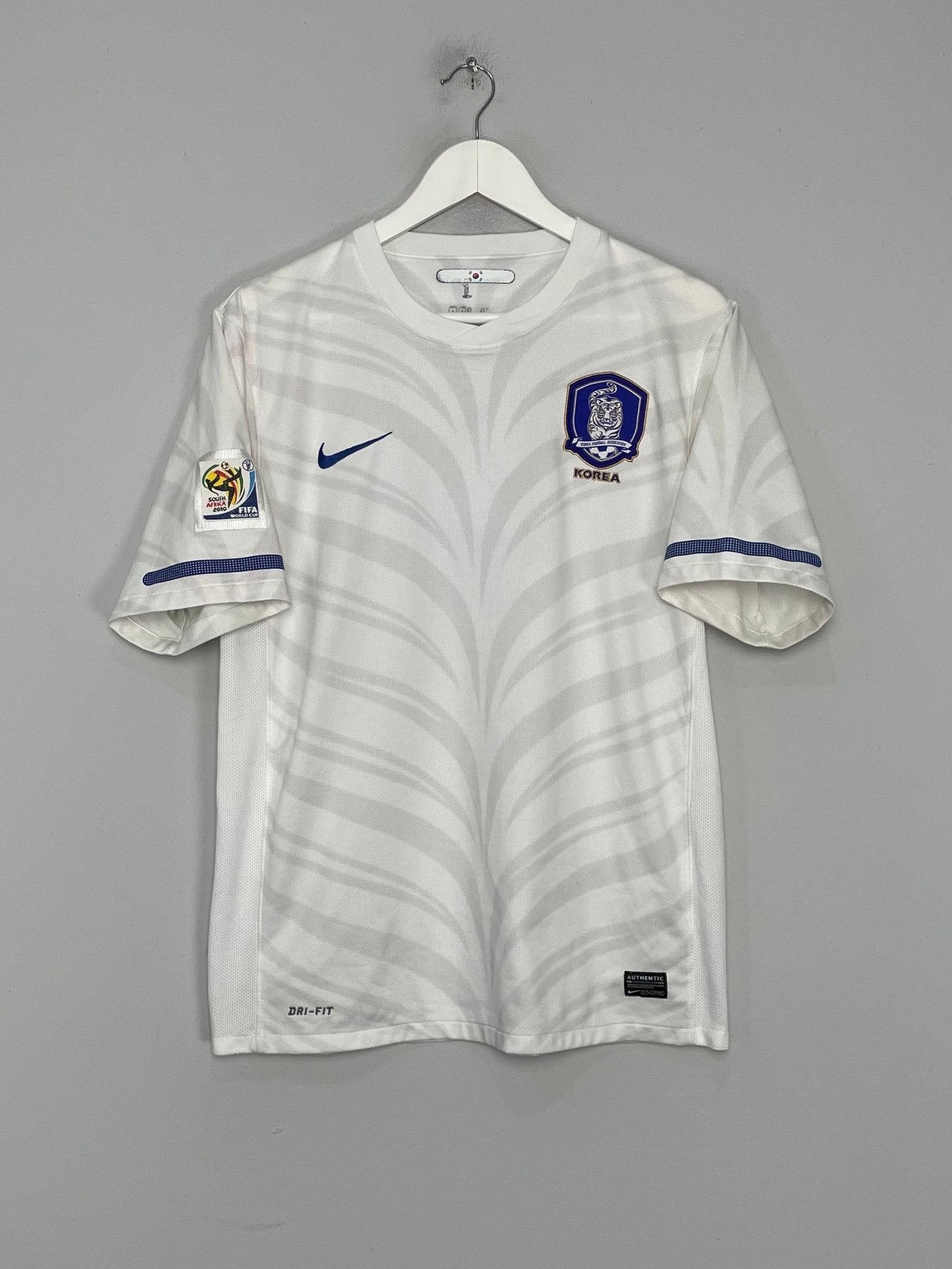 Shop 2010/11 SOUTH KOREA AWAY SHIRT (M) NIKE, classic football shirts, vintage football shirts & retro soccer jerseys at Cult Kits