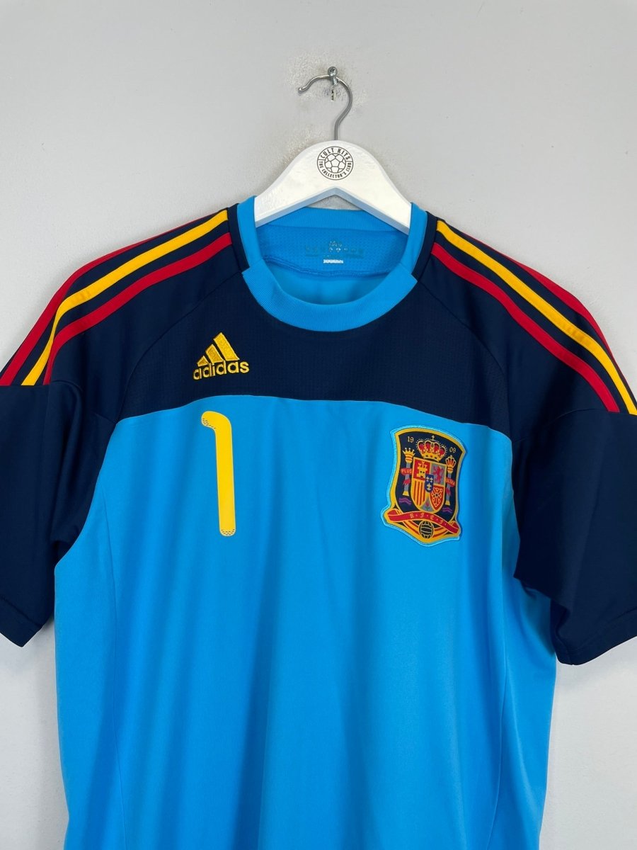 2010/11 SPAIN I.CASILLAS 1 GK SHIRT (M) ADIDAS - Cult Kits - Medium - Buy Vintage Football Shirts, Authentic Retro Football Shirts For Sale, Classic Football Shirts & Soccer Jersey