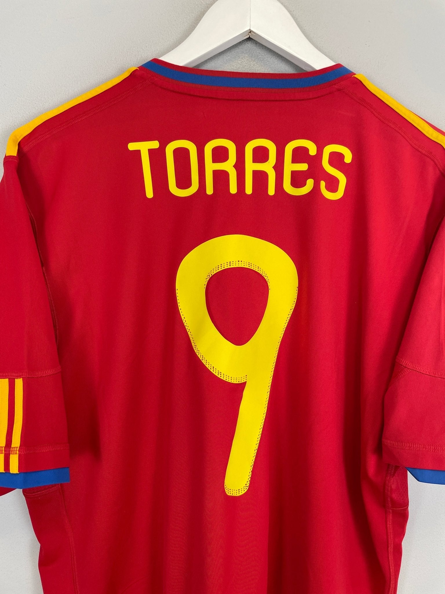Shop 2010/11 SPAIN TORRES #9 HOME SHIRT (XL) ADIDAS, classic football shirts, vintage football shirts & retro soccer jerseys at Cult Kits