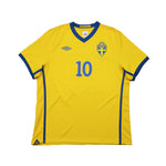 Buy 2010/11 Sweden Ibrahimovic 10 Home Shirt (XL) Umbro ~ Free worldwide shipping available ~ Authentic Vintage Football Shirts from Cult Kits