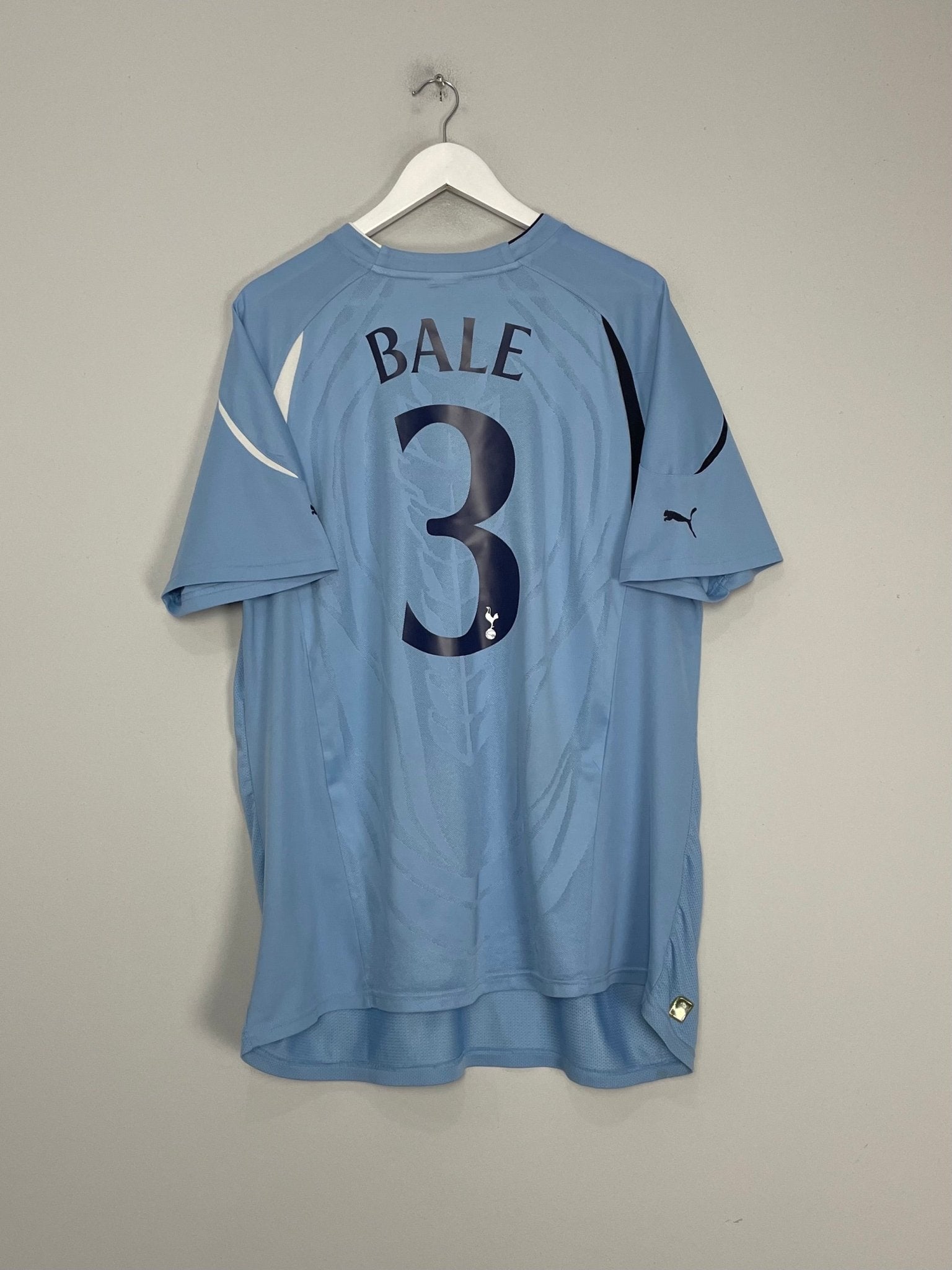Shop 2010/11 TOTTENHAM BALE #3 AWAY SHIRT (XL) PUMA, classic football shirts, vintage football shirts & retro soccer jerseys at Cult Kits