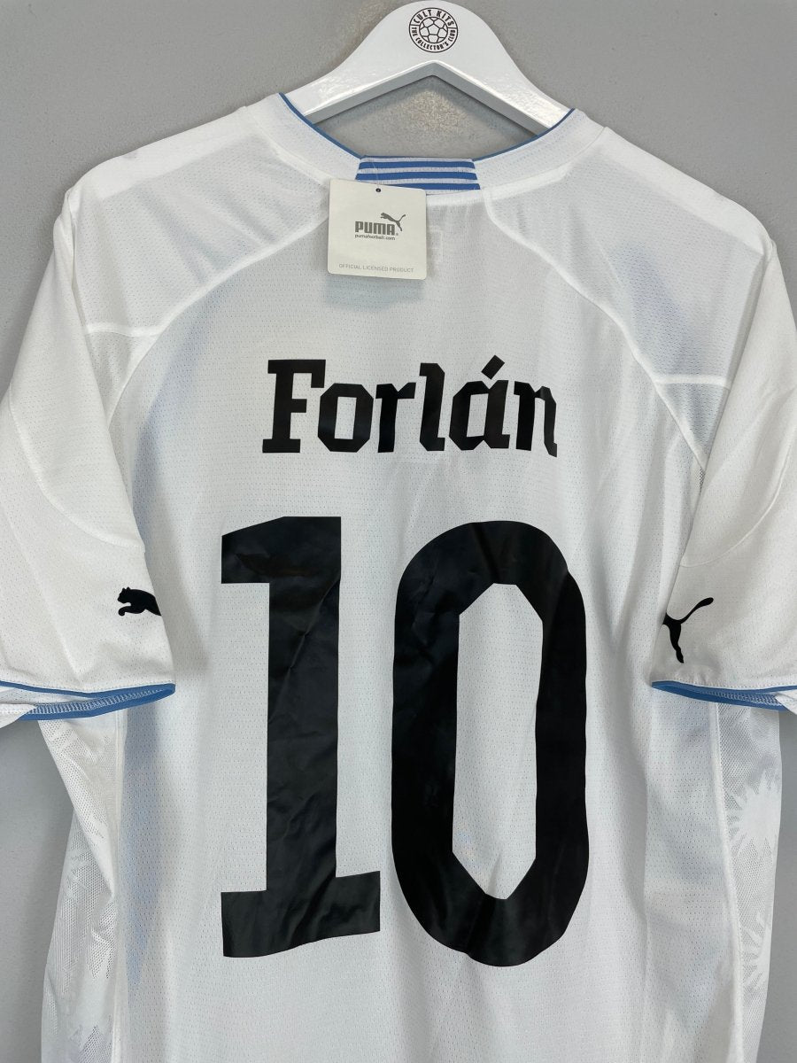2010/11 URUGUAY FORLAN 10 *BNWT* AWAY SHIRT (XL) PUMA - Cult Kits - XL - Buy Vintage Football Shirts, Authentic Retro Football Shirts For Sale, Classic Football Shirts & Soccer Jersey