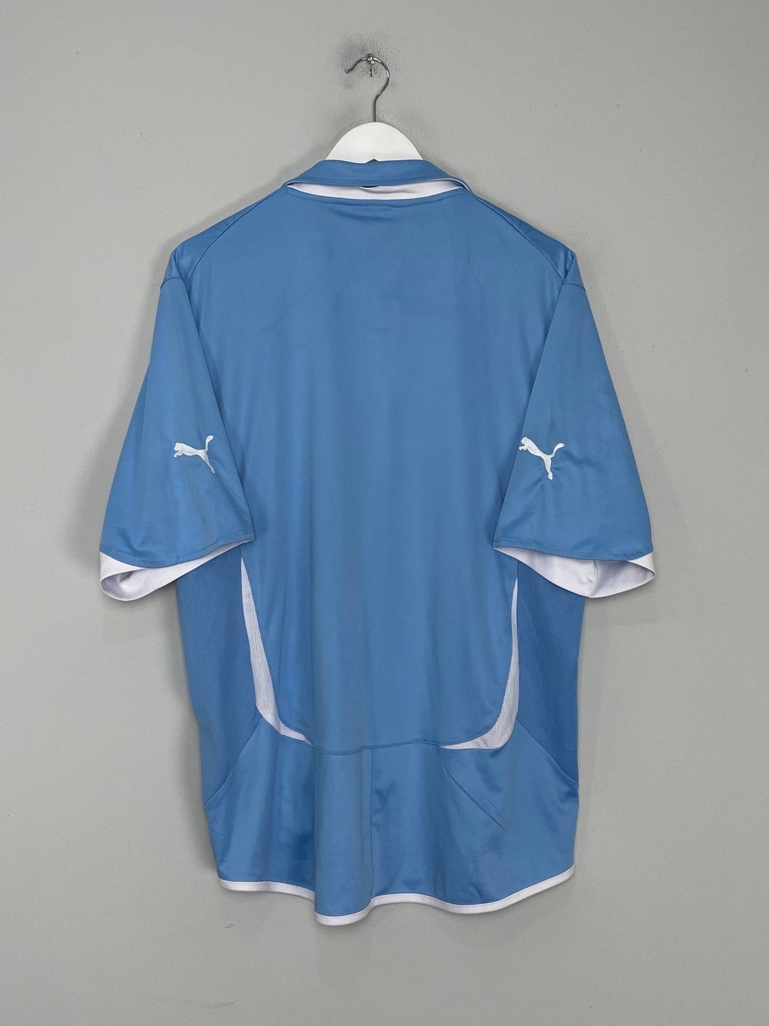 Shop 2010/11 URUGUAY HOME SHIRT (L) PUMA, classic football shirts, vintage football shirts & retro soccer jerseys at Cult Kits
