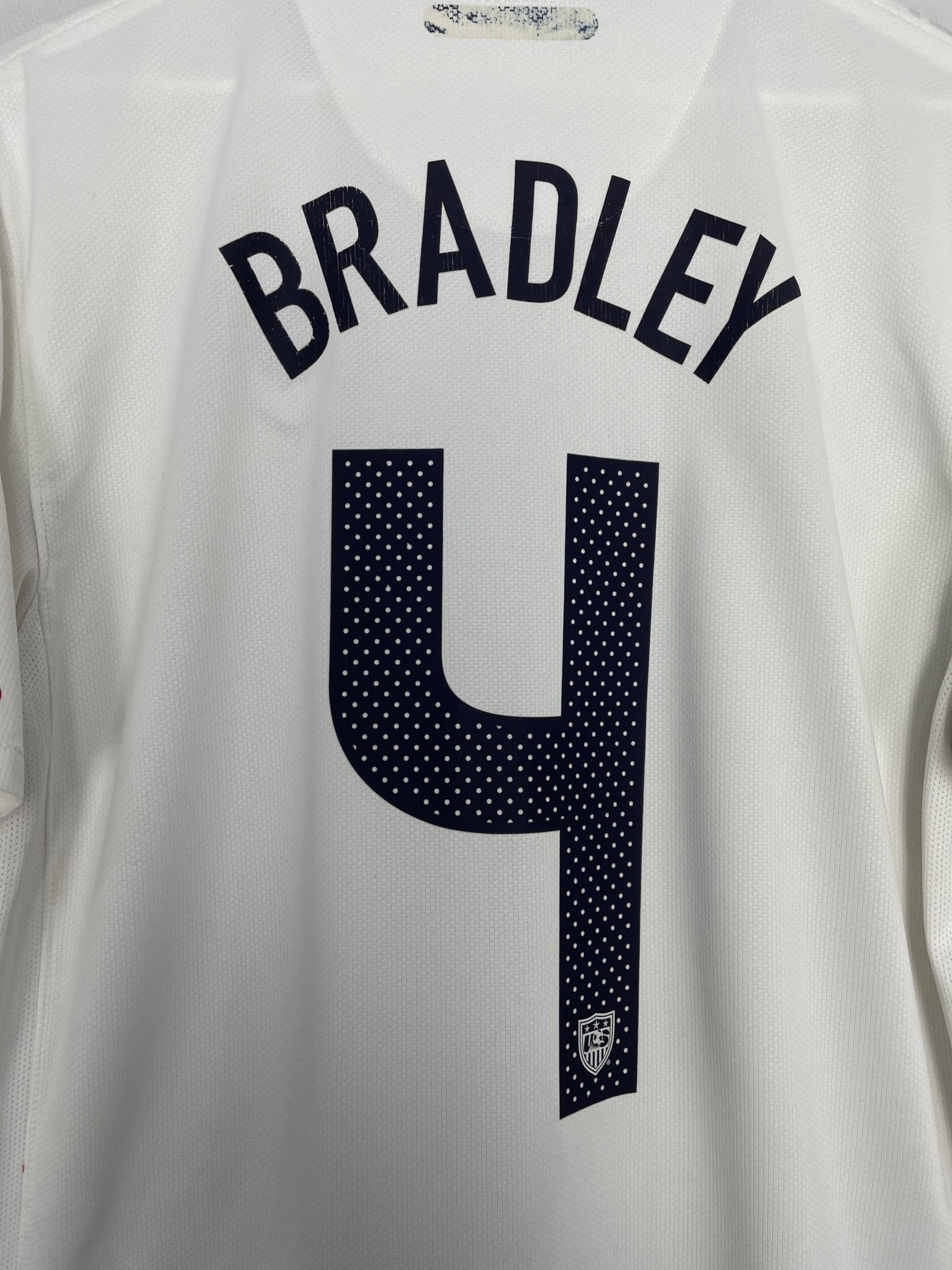 Shop 2010/11 USA BRADLEY #4 HOME SHIRT (L) NIKE, classic football shirts, vintage football shirts & retro soccer jerseys at Cult Kits