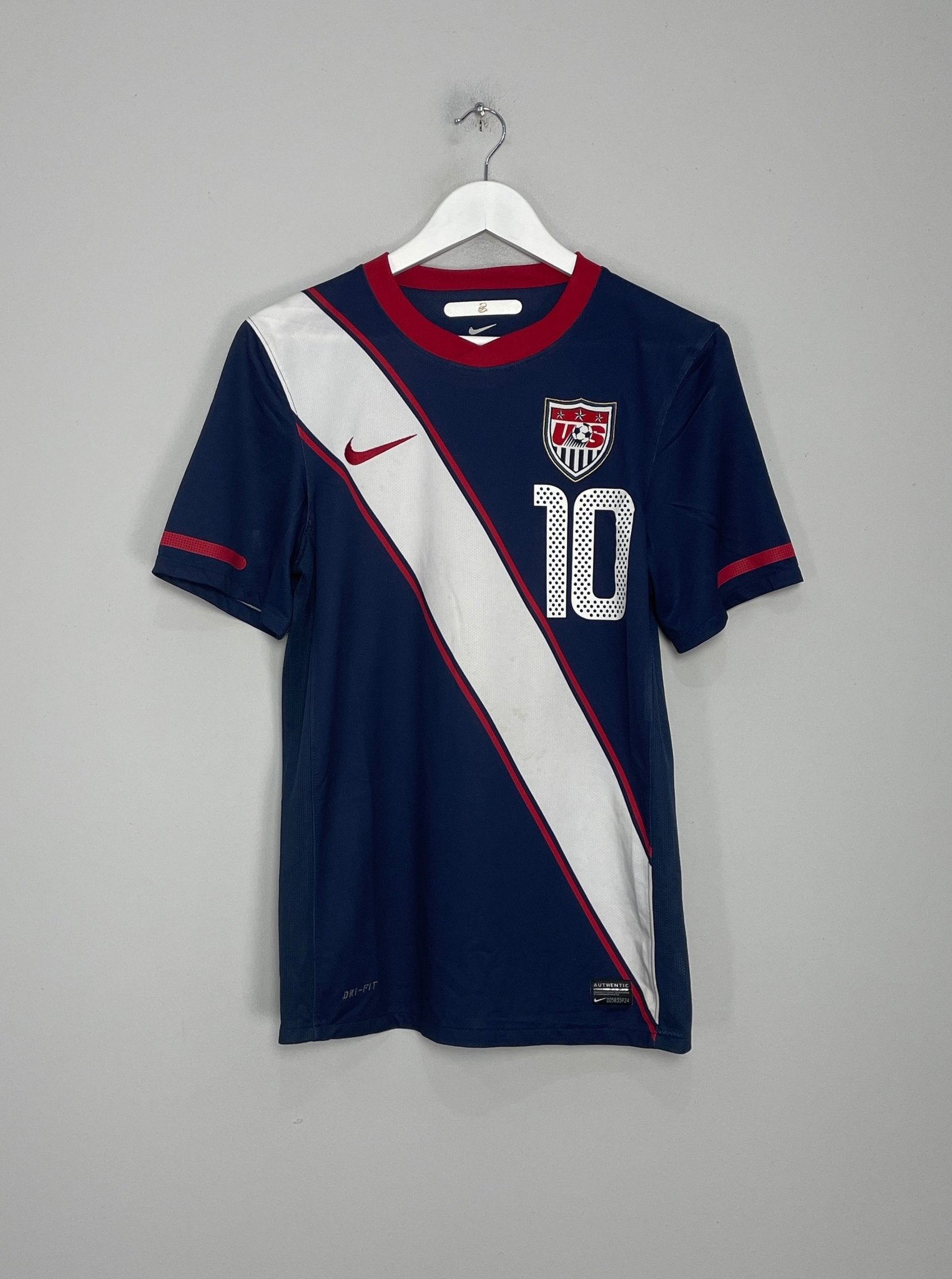 Shop 2010/11 USA DONOVAN #10 AWAY SHIRT (S) NIKE, classic football shirts, vintage football shirts & retro soccer jerseys at Cult Kits