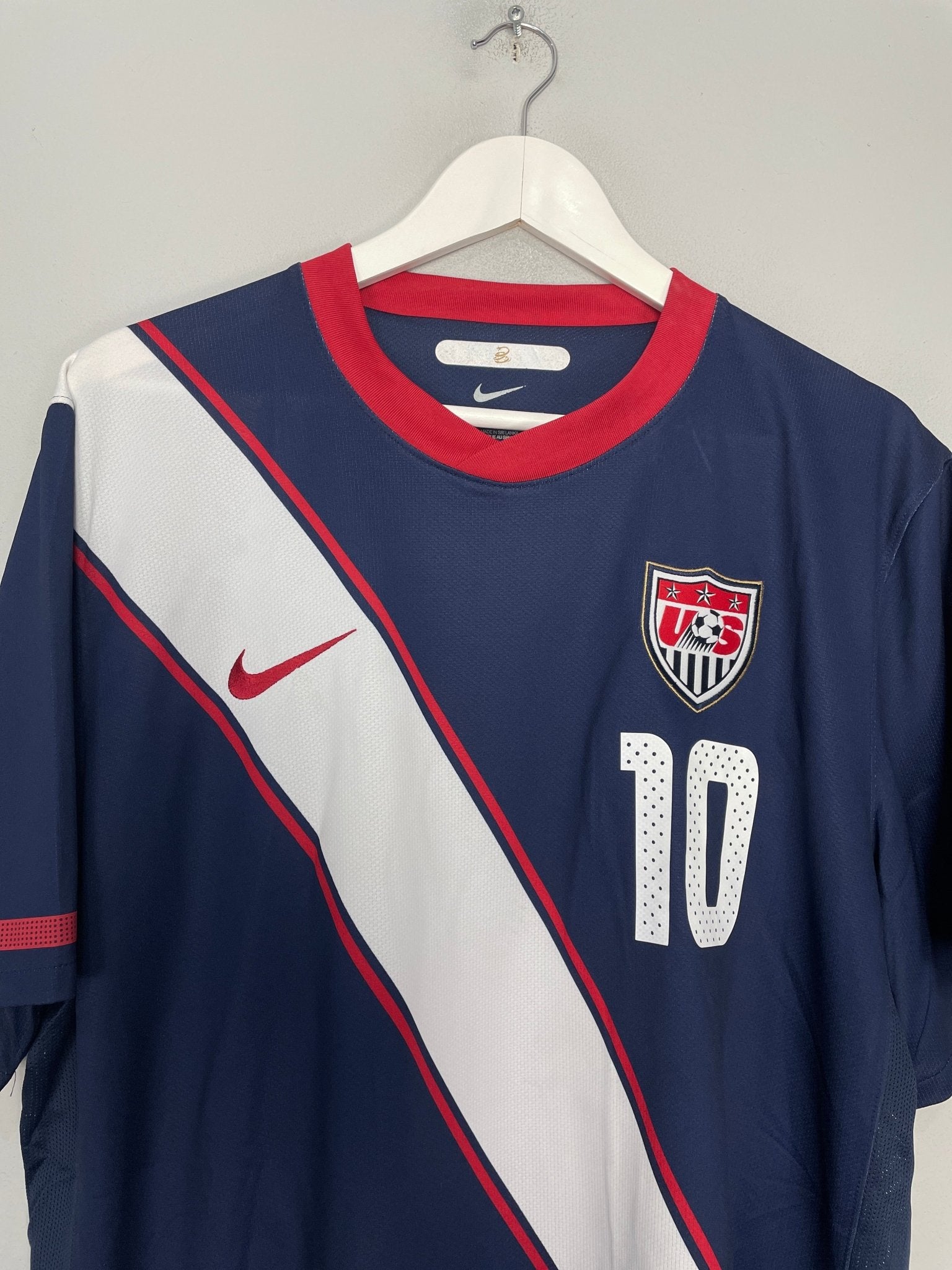 Shop 2010/11 USA DONOVAN #10 AWAY SHIRT (XL) NIKE, classic football shirts, vintage football shirts & retro soccer jerseys at Cult Kits