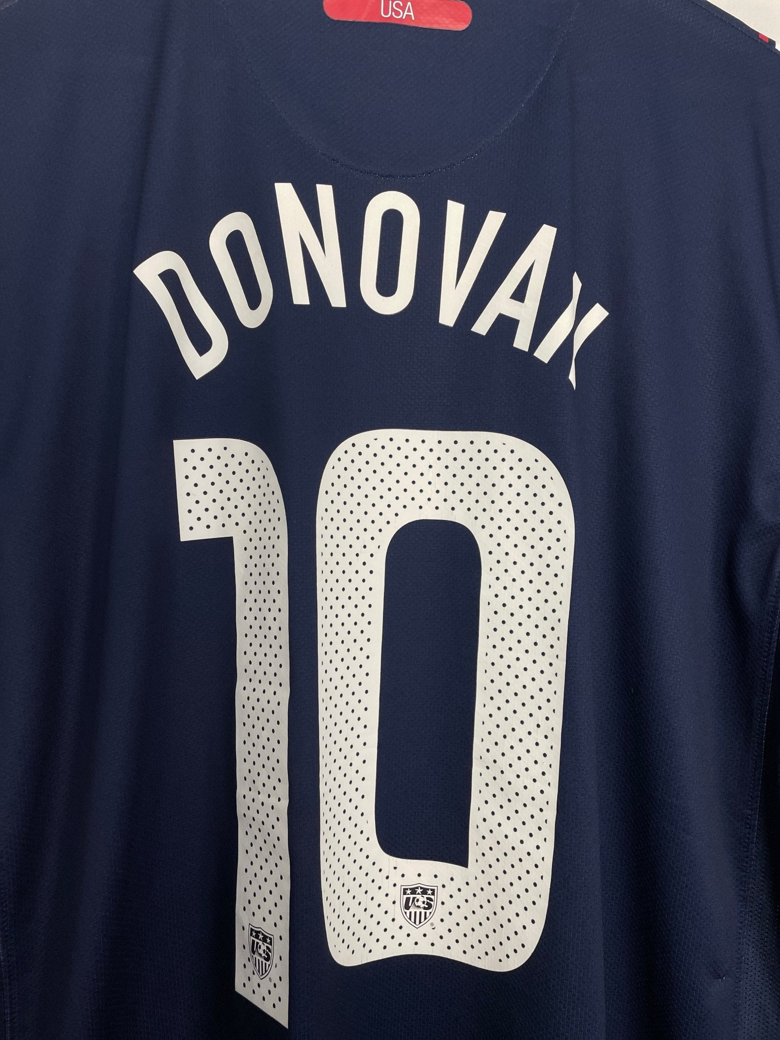 Shop 2010/11 USA DONOVAN #10 AWAY SHIRT (XL) NIKE, classic football shirts, vintage football shirts & retro soccer jerseys at Cult Kits