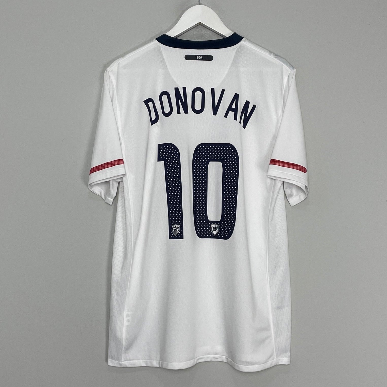 Shop 2010/11 USA DONOVAN #10 HOME SHIRT (L) NIKE, classic football shirts, vintage football shirts & retro soccer jerseys at Cult Kits