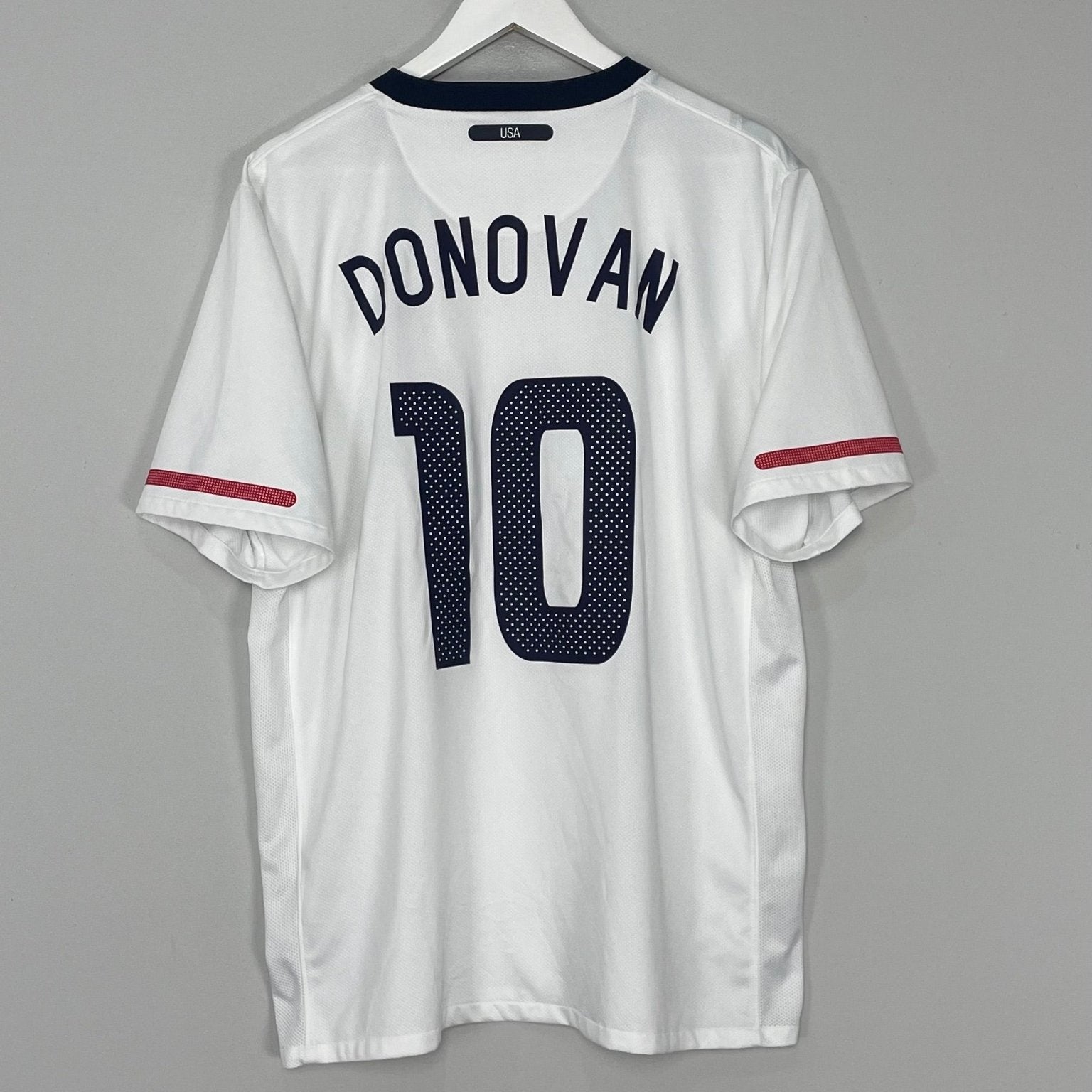 Shop 2010/11 USA DONOVAN #10 HOME SHIRT (XL) NIKE, classic football shirts, vintage football shirts & retro soccer jerseys at Cult Kits