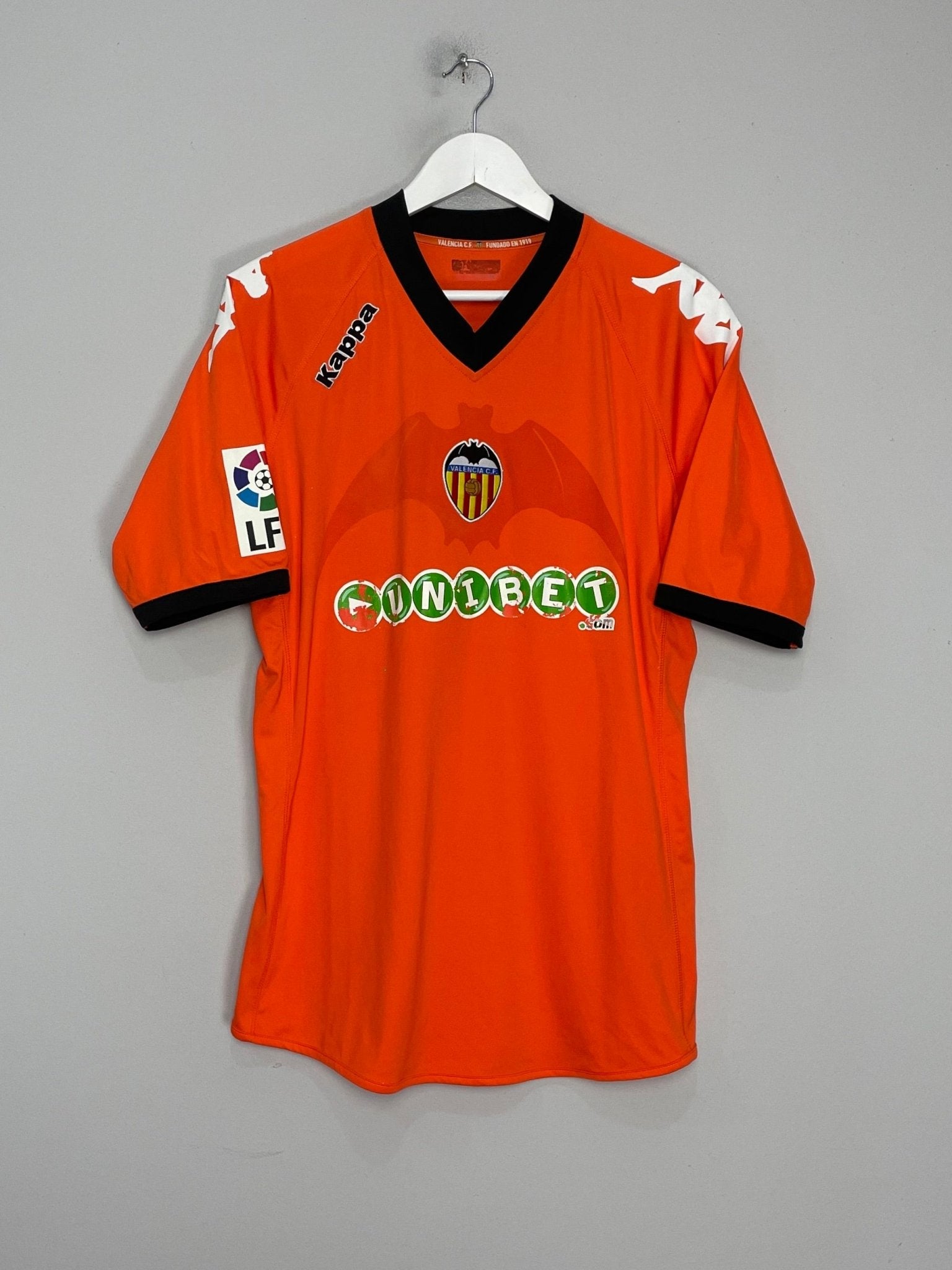 Shop 2010/11 VALENCIA DAVID VILLA #7 AWAY SHIRT (XL) KAPPA, classic football shirts, vintage football shirts & retro soccer jerseys at Cult Kits
