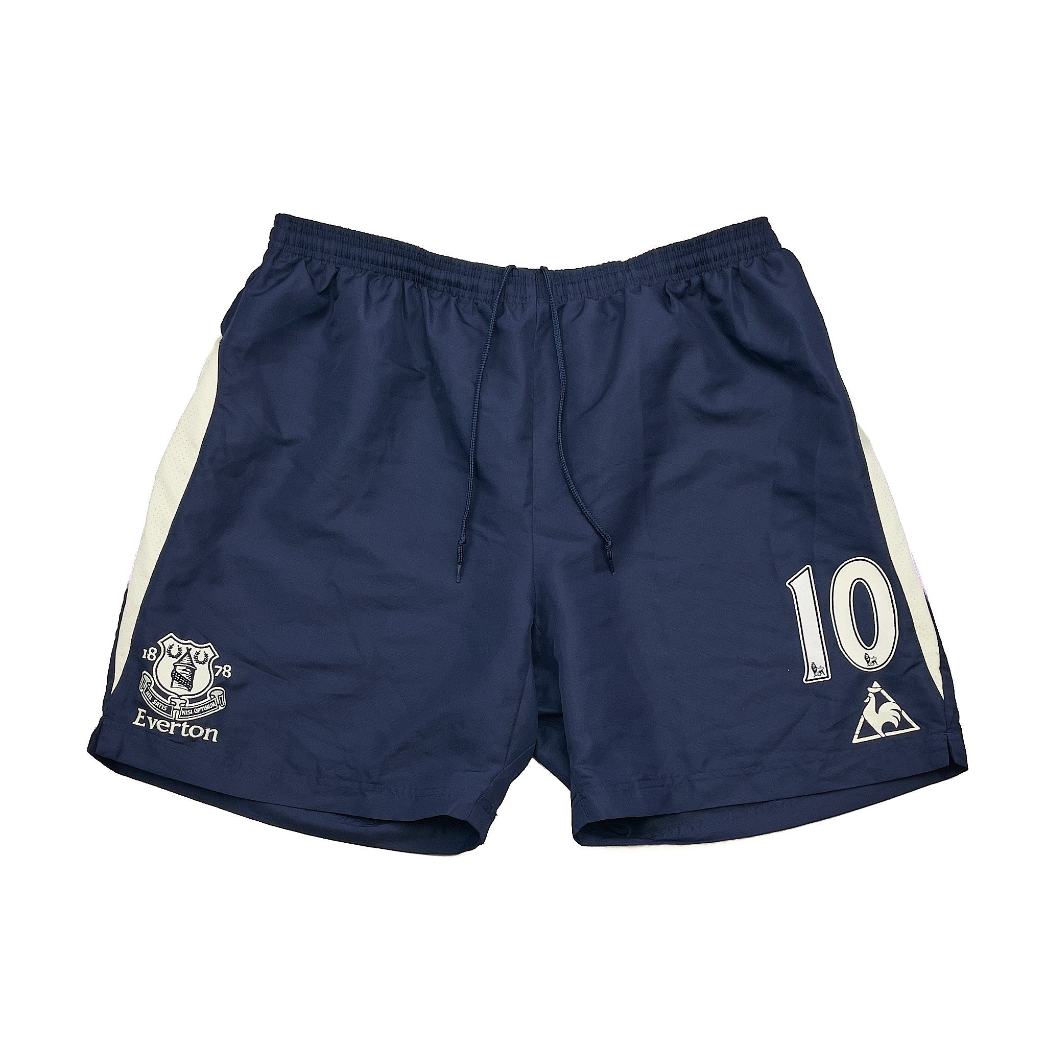 Buy 2010/12 Everton 10 Home Shorts (XL) Le Coq ~ Free worldwide shipping ~ Authentic Vintage Football Shirts from Cult Kits